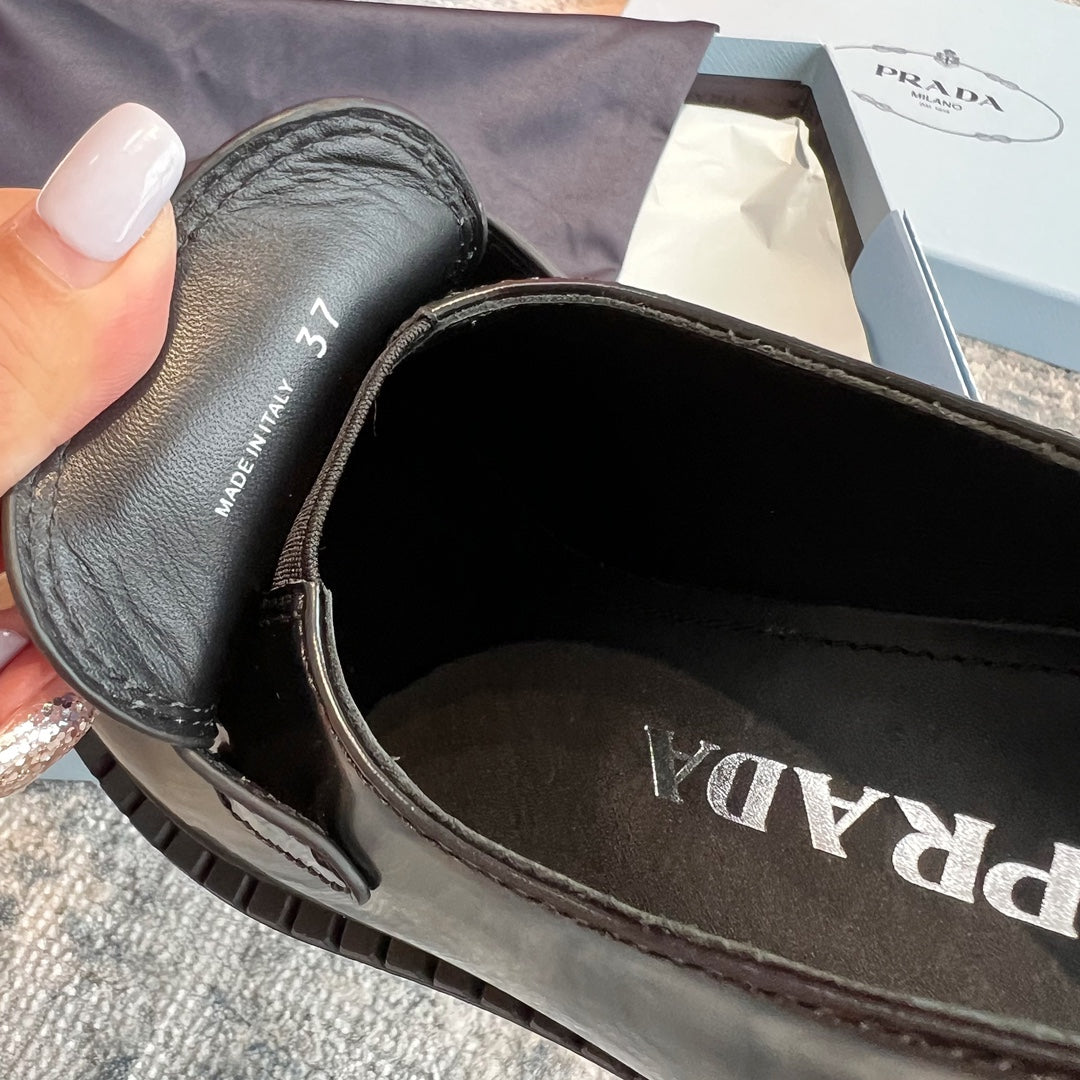 PRADA-032Shoes