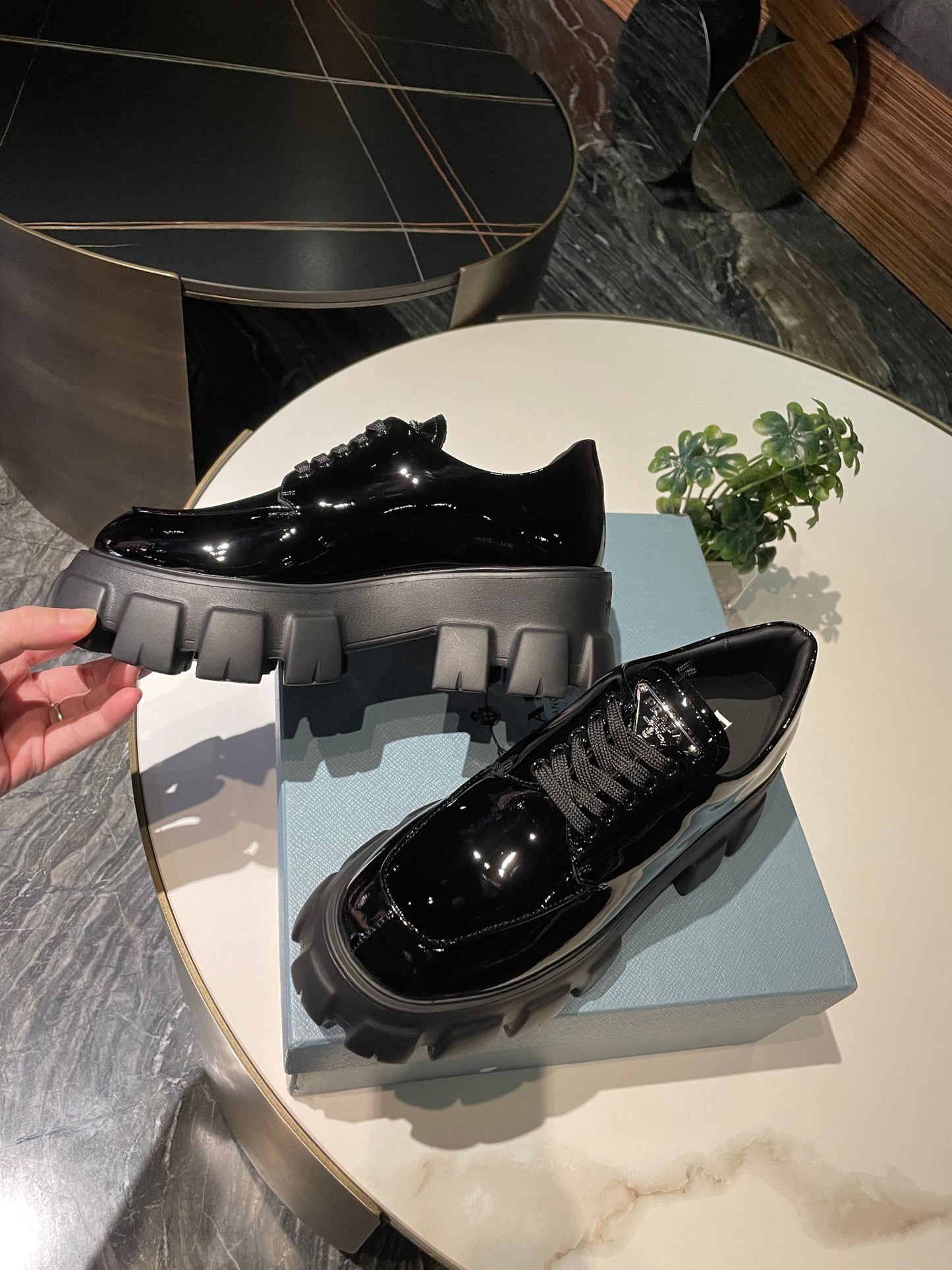 PRADA-033Shoes