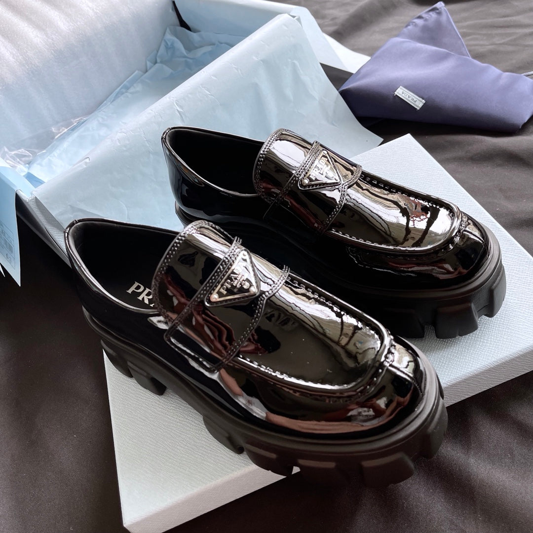 PRADA-040Shoes