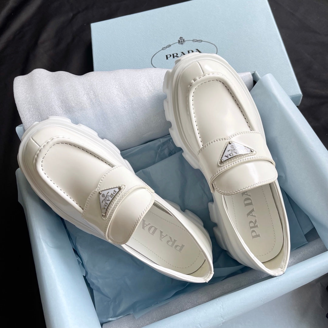 PRADA-042Shoes