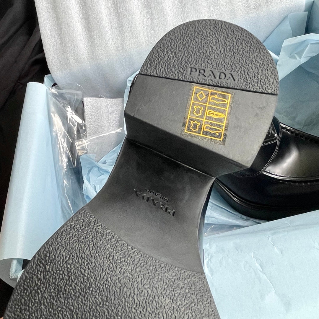 PRADA-043Shoes