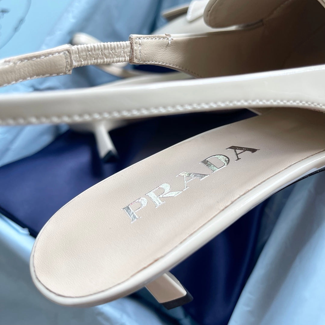 PRADA-064Shoes