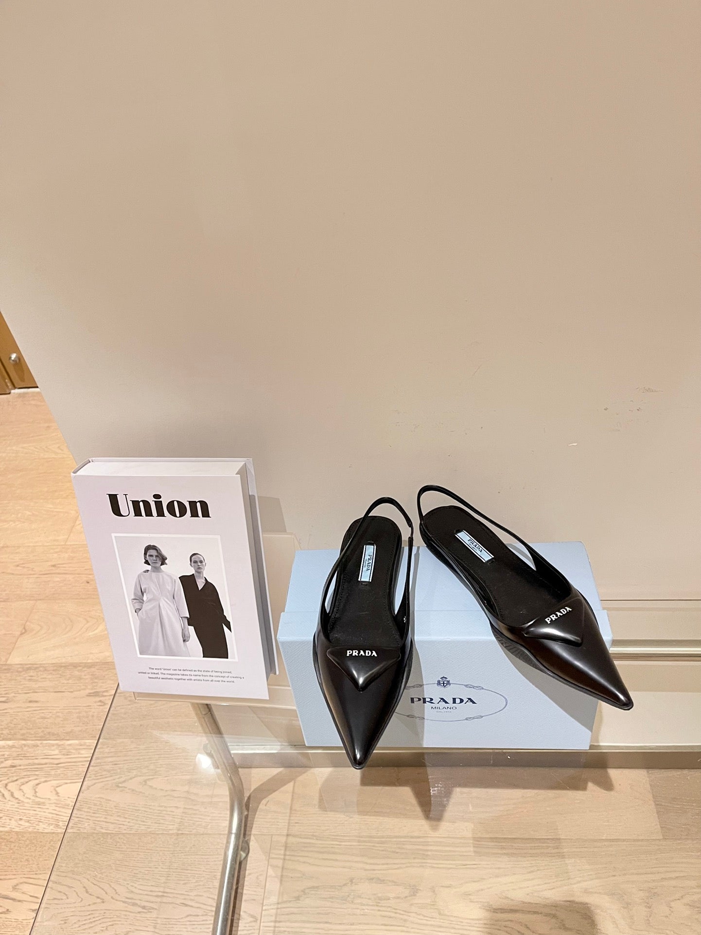 PRADA-072Shoes