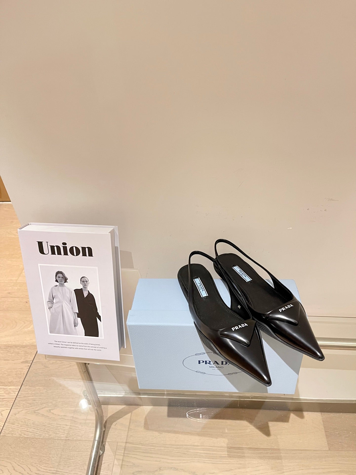 PRADA-072Shoes