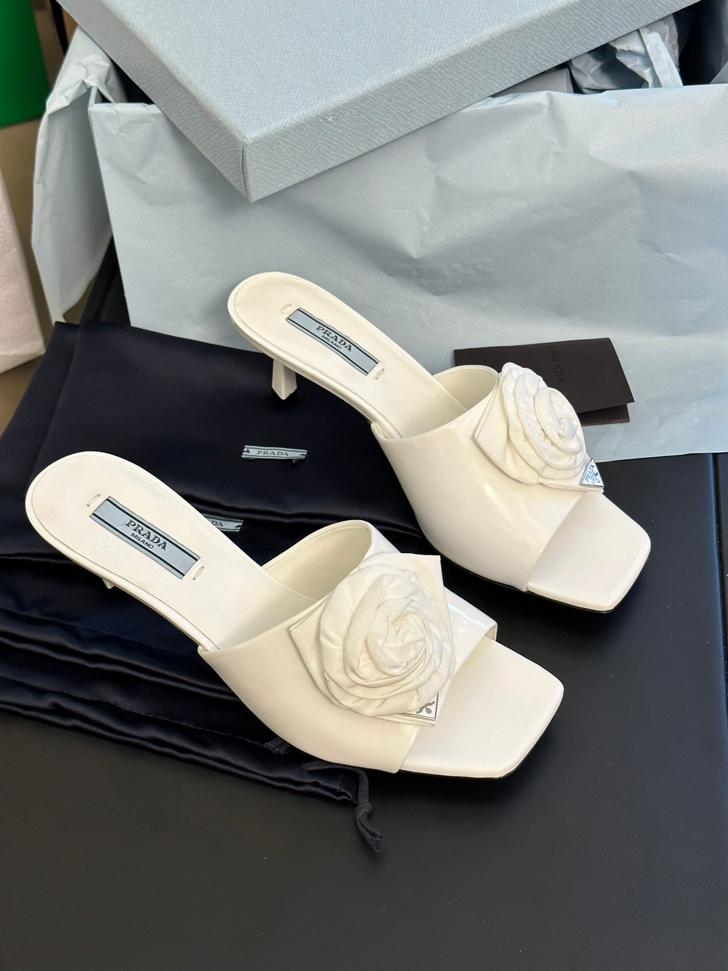 PRADA-073Shoes