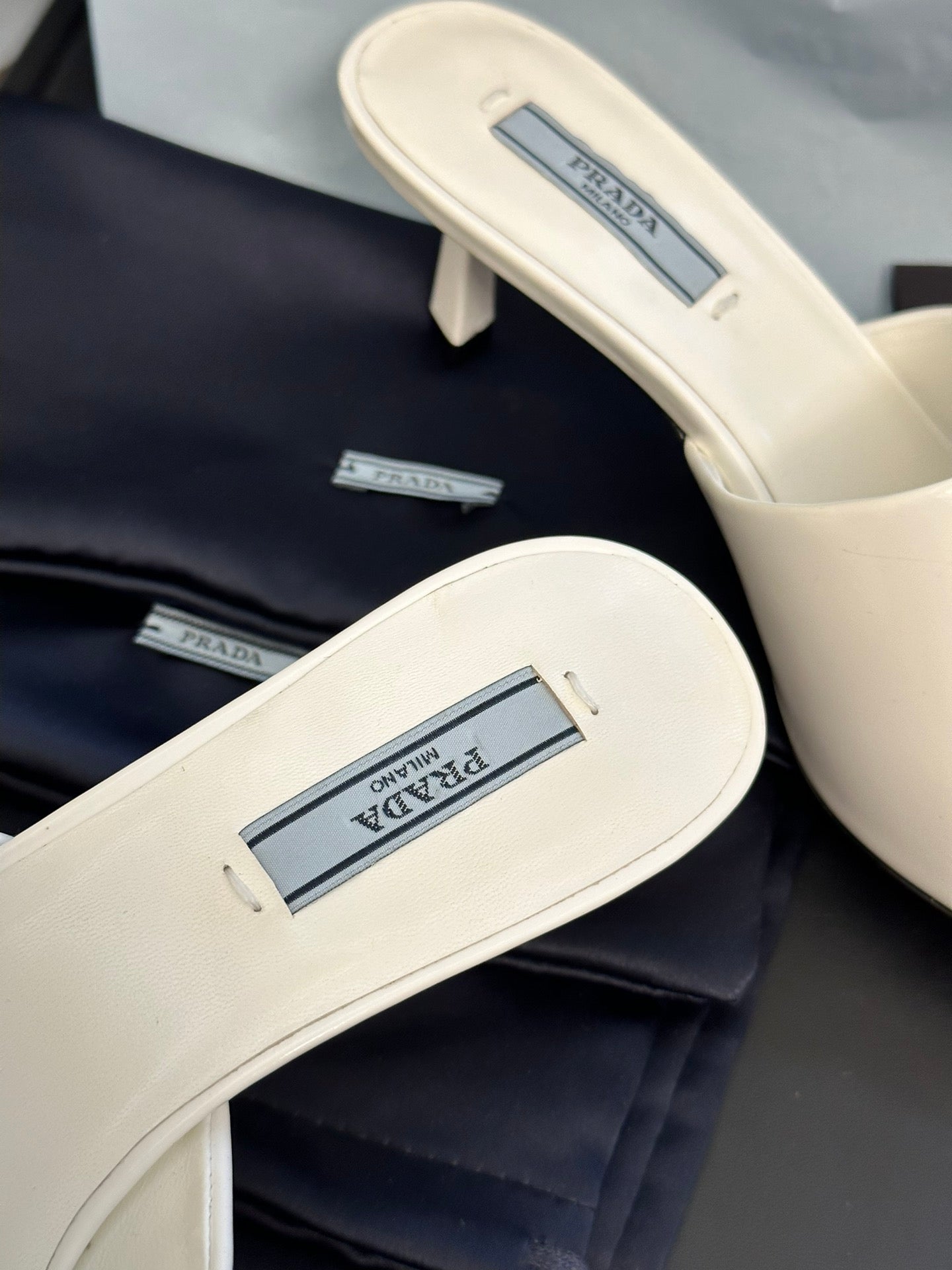 PRADA-073Shoes