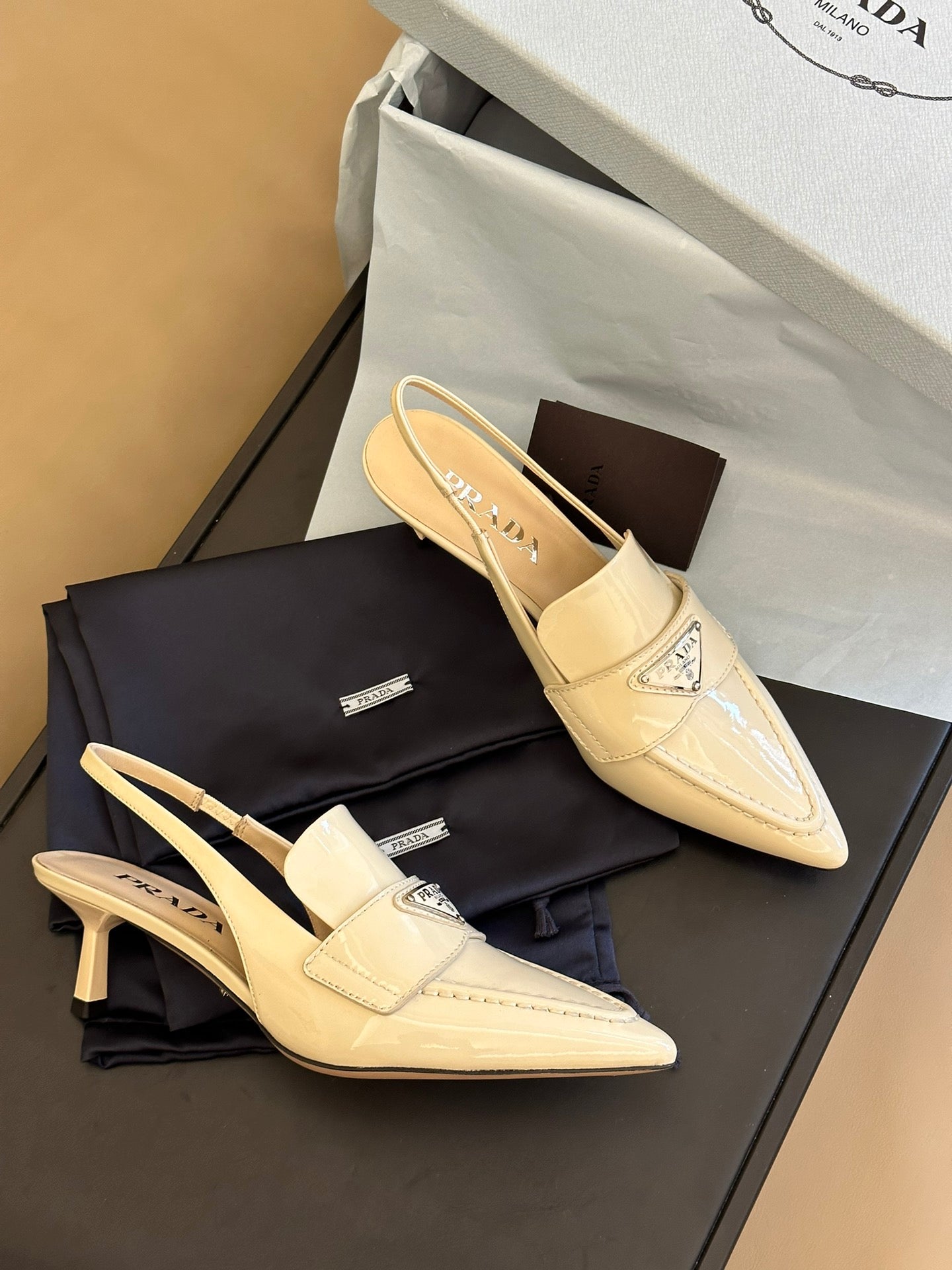 PRADA-076Shoes