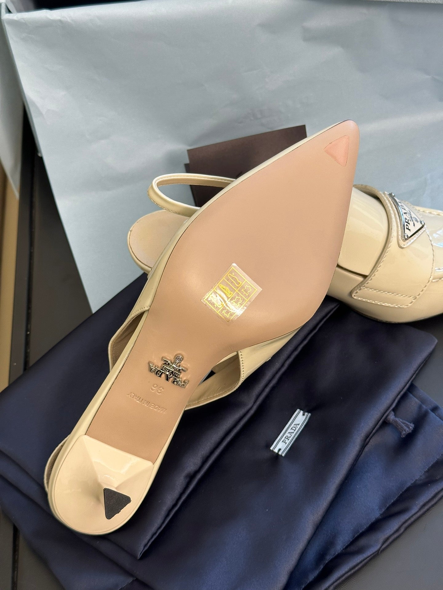 PRADA-076Shoes