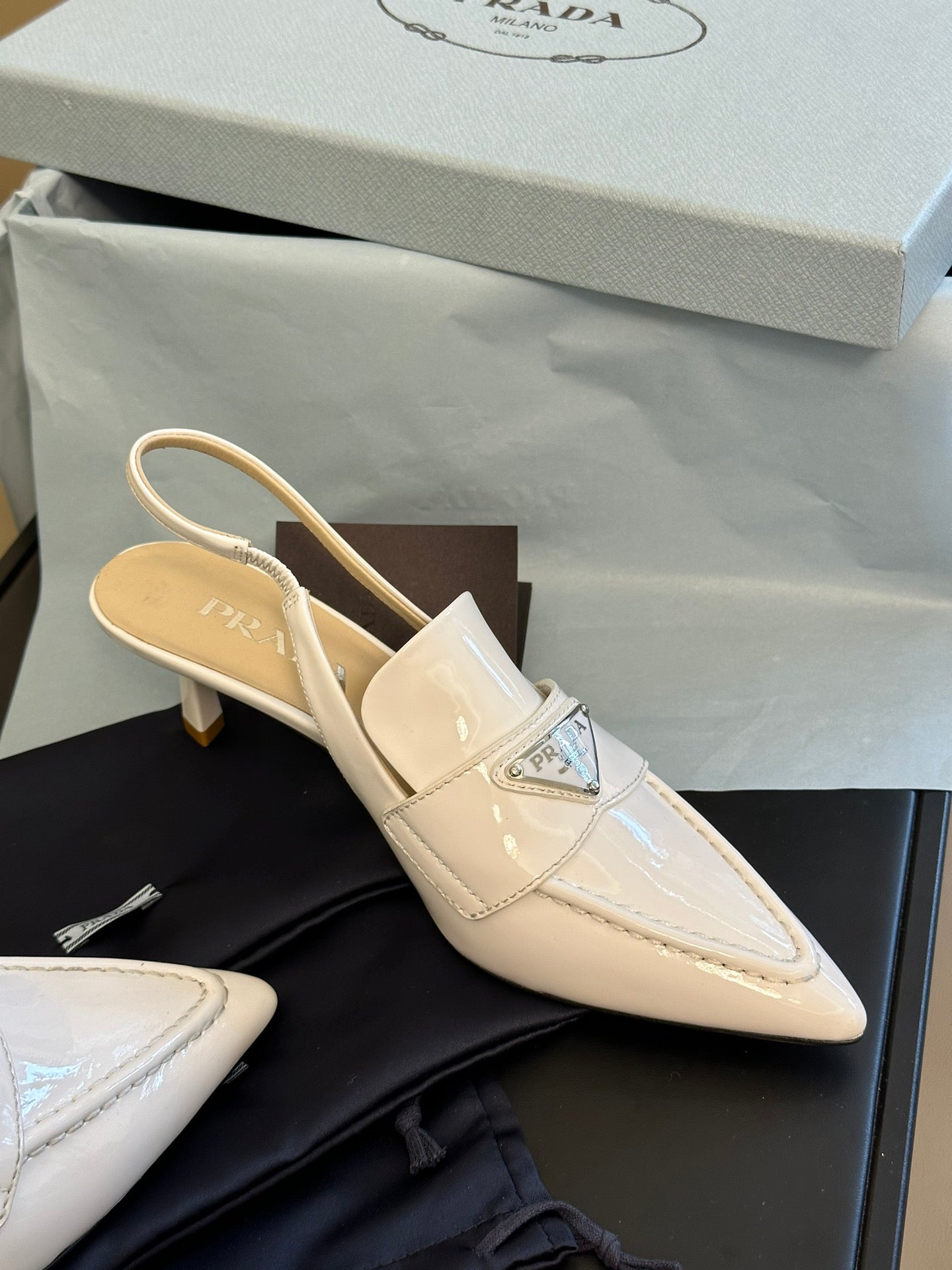 PRADA-077Shoes