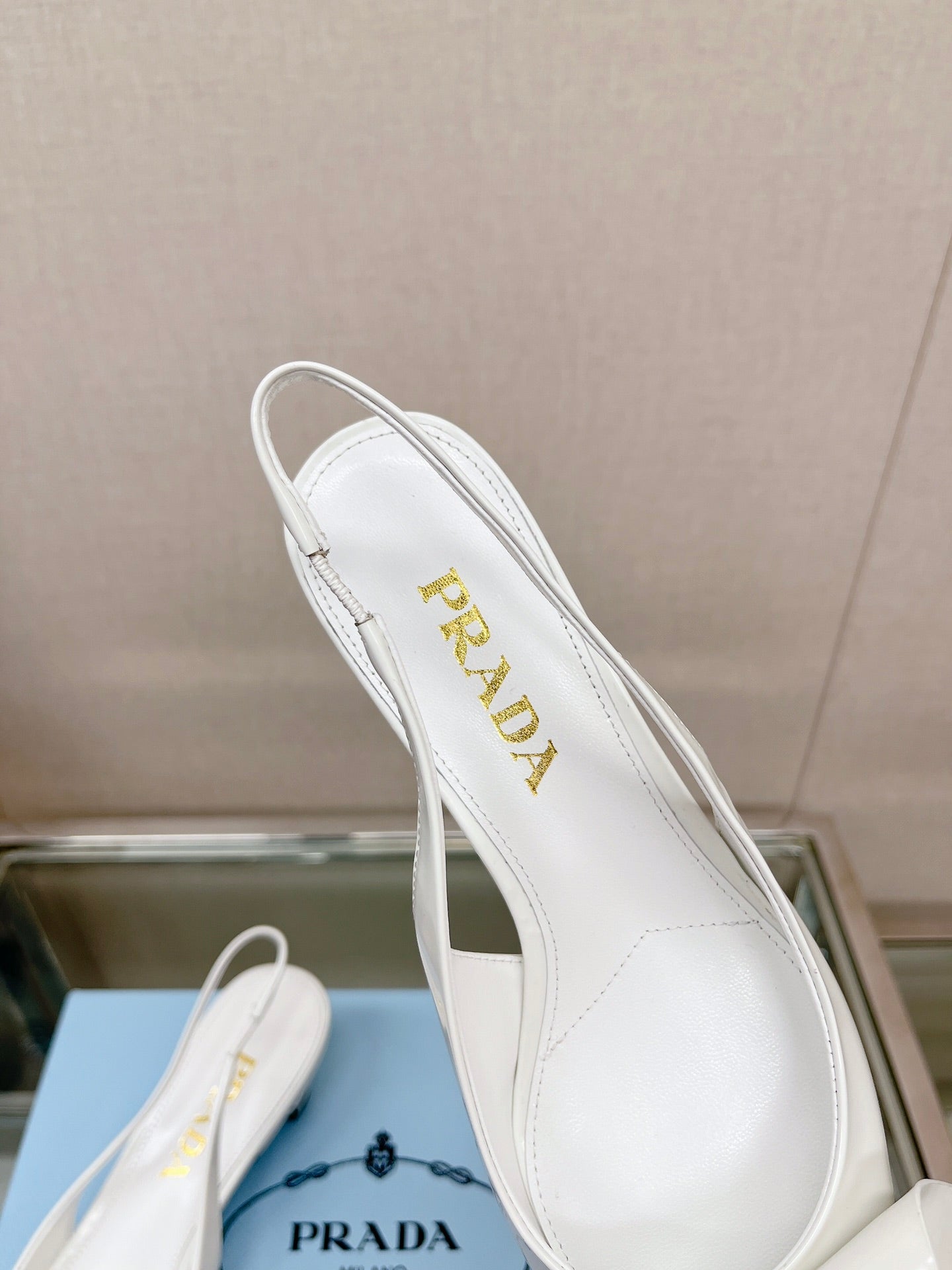 PRADA-080Shoes