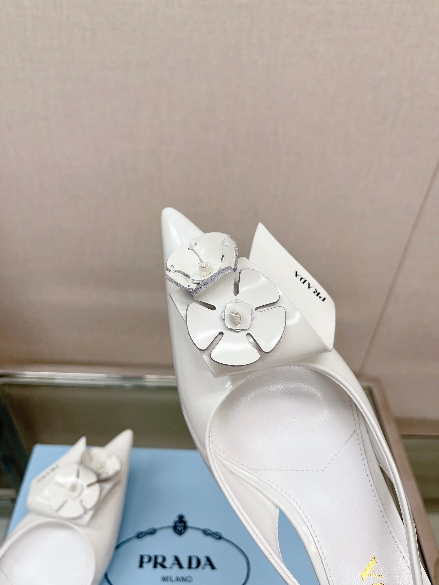 PRADA-080Shoes