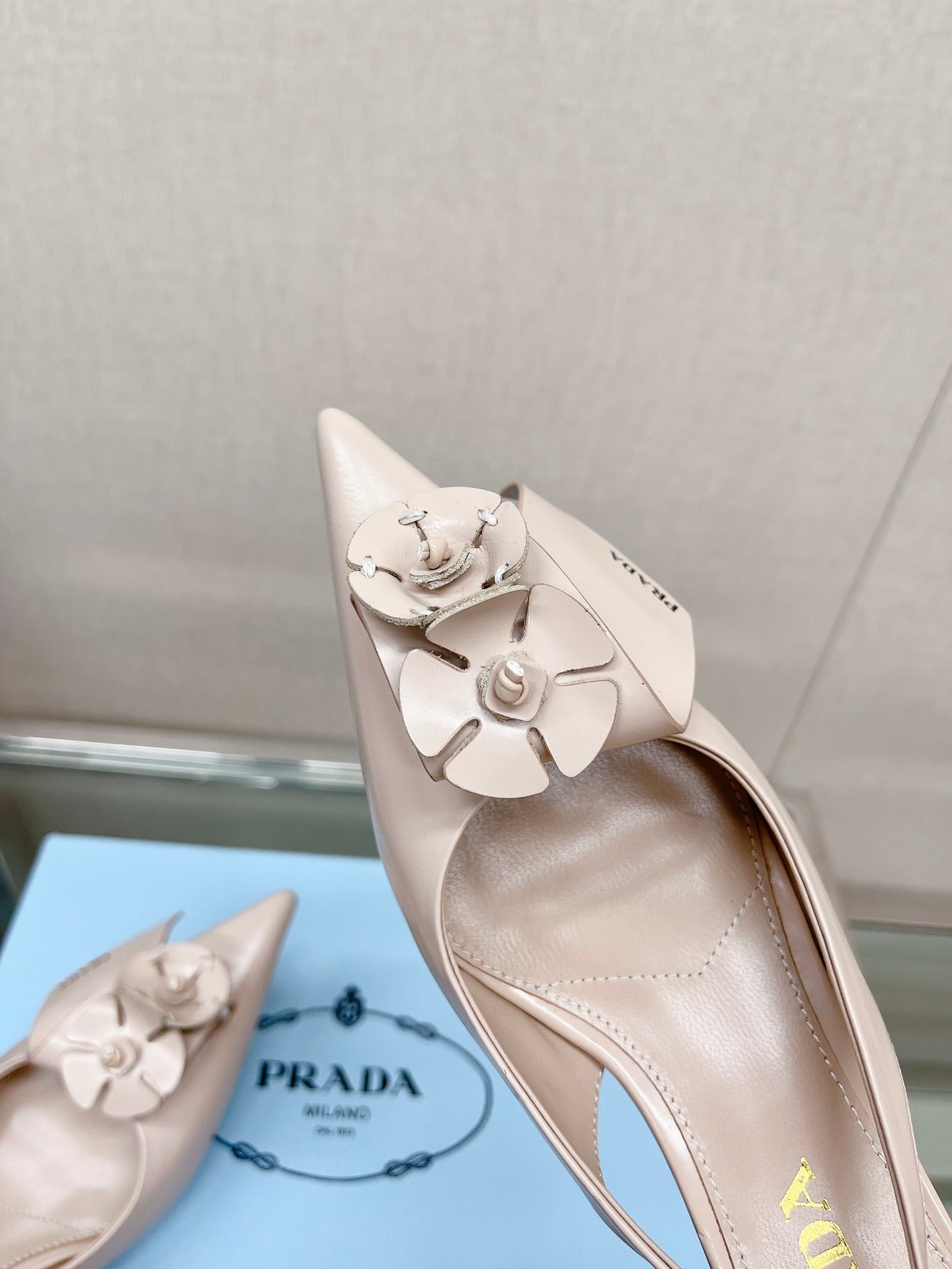 PRADA-081Shoes
