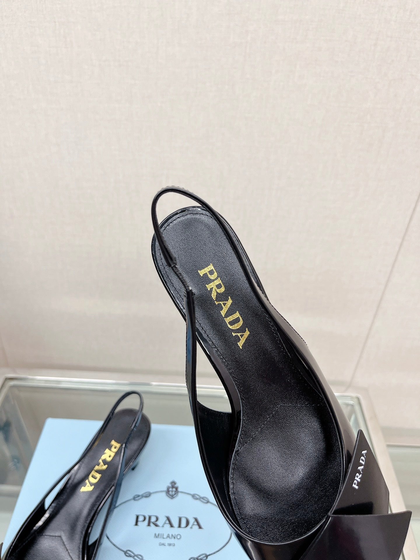 PRADA-082Shoes