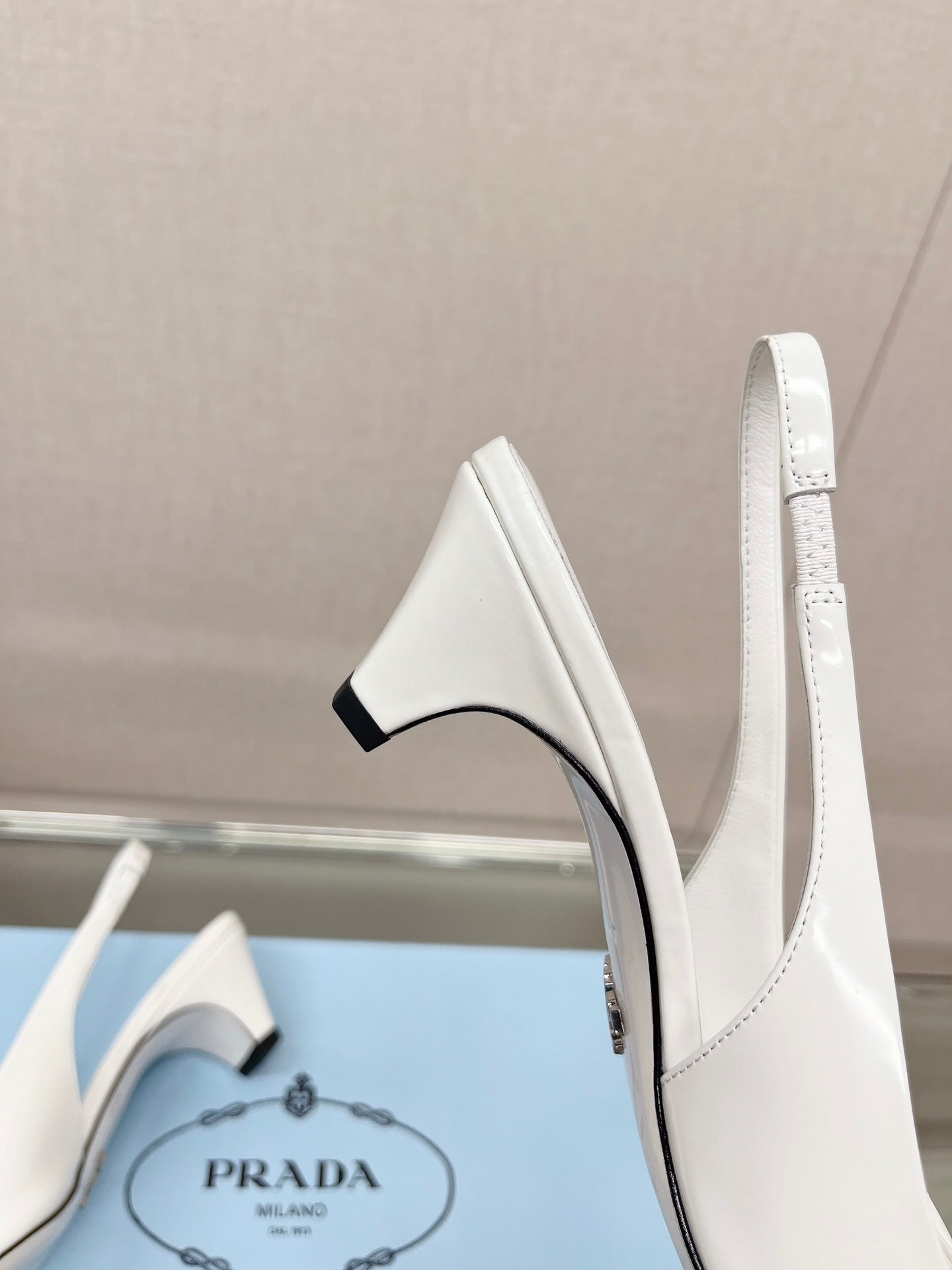 PRADA-083Shoes