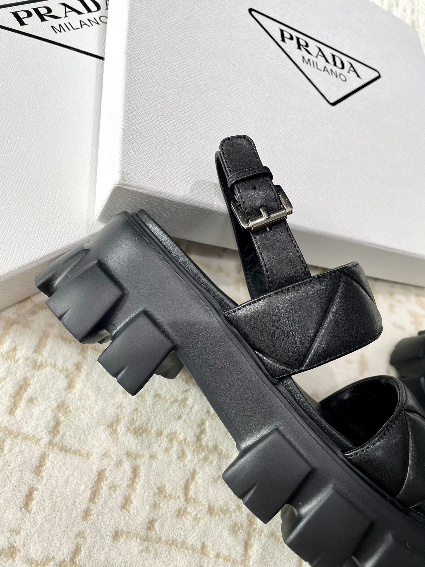 PRADA-086Shoes