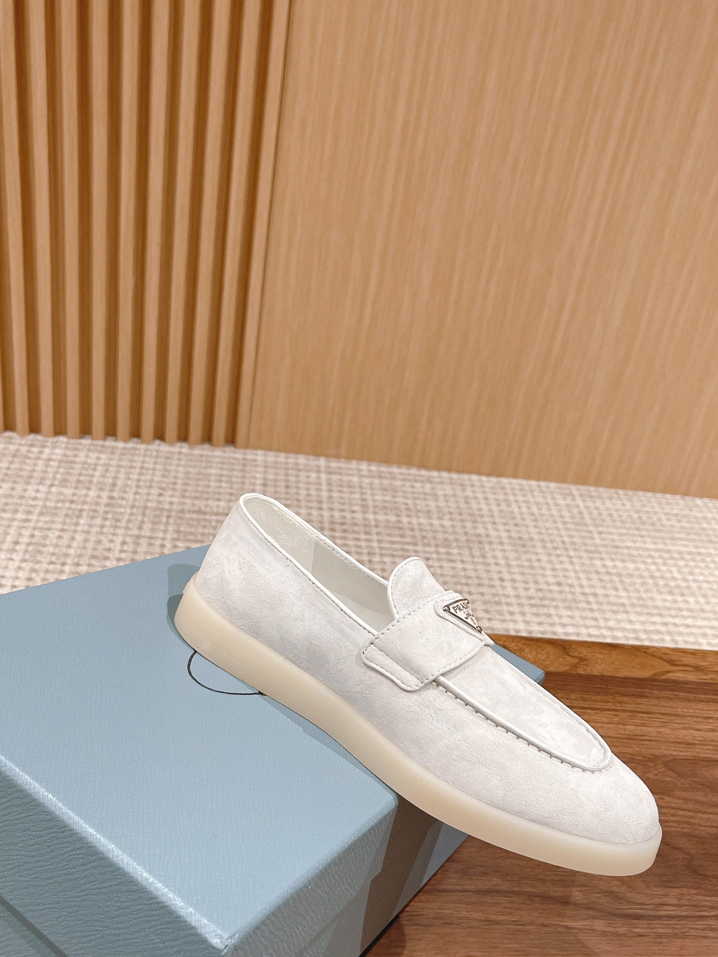 PRADA-092Shoes