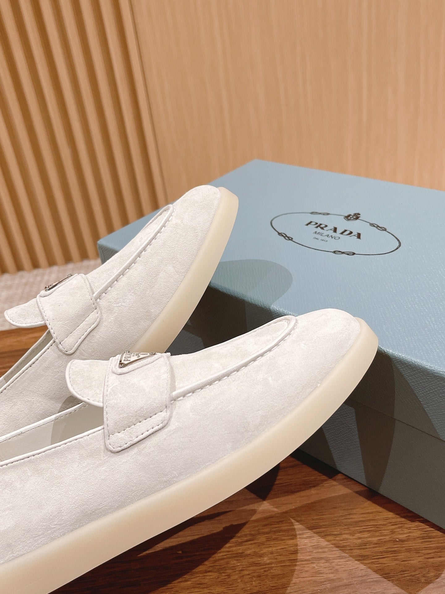 PRADA-092Shoes