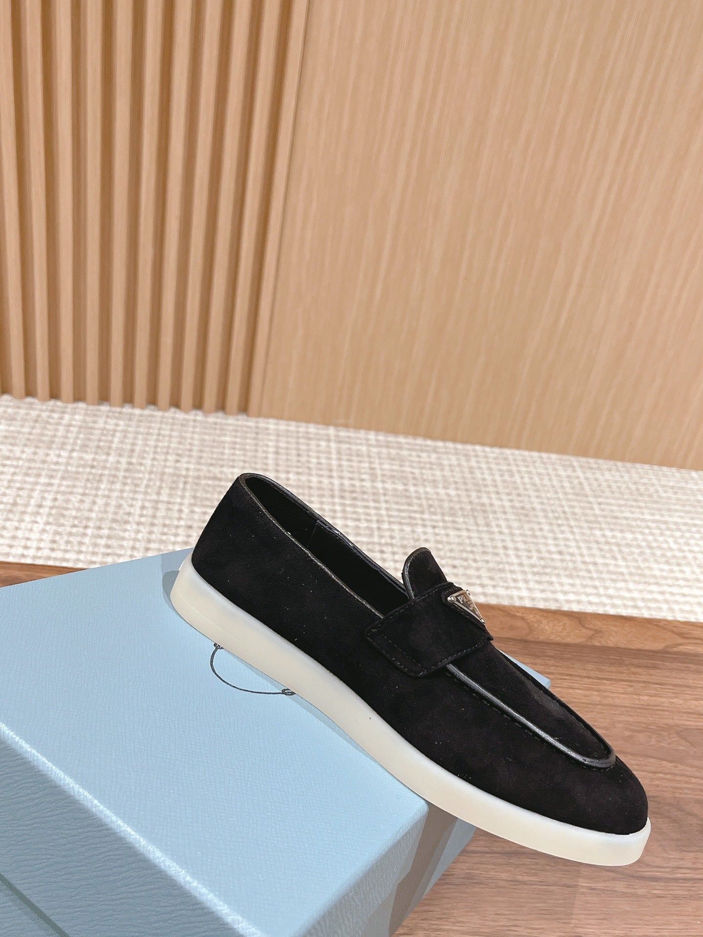 PRADA-096Shoes