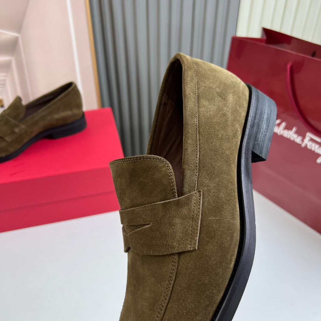 Ferragamo-047Shoes