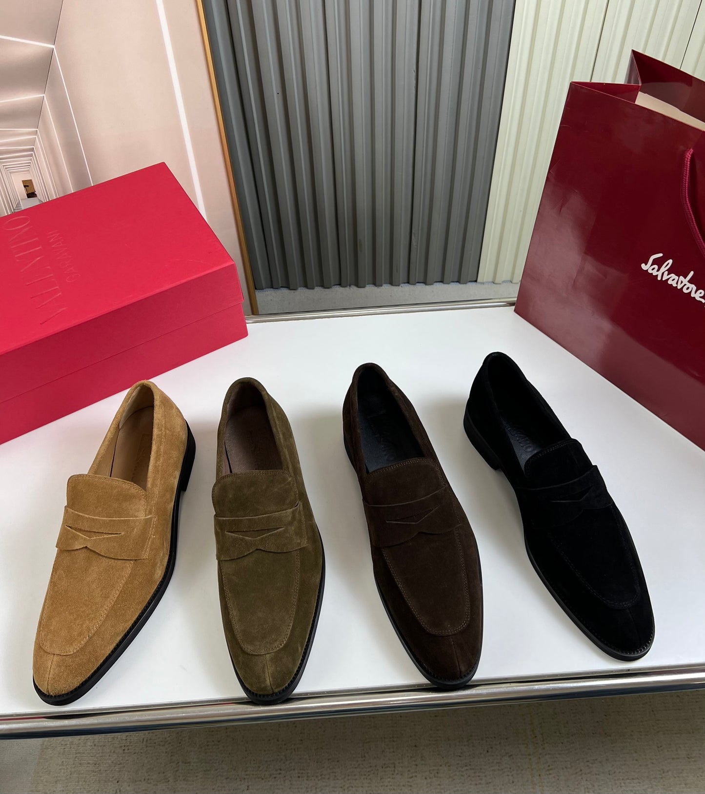 Ferragamo-048Shoes
