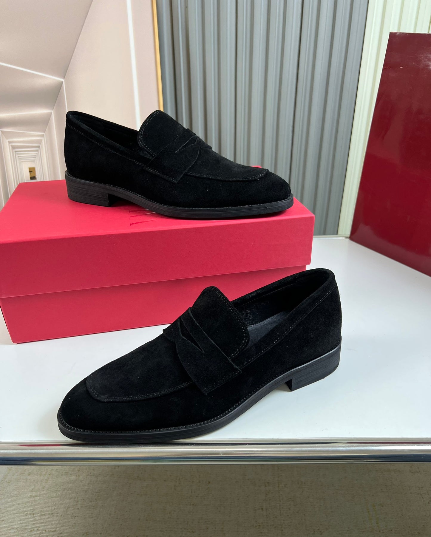 Ferragamo-048Shoes