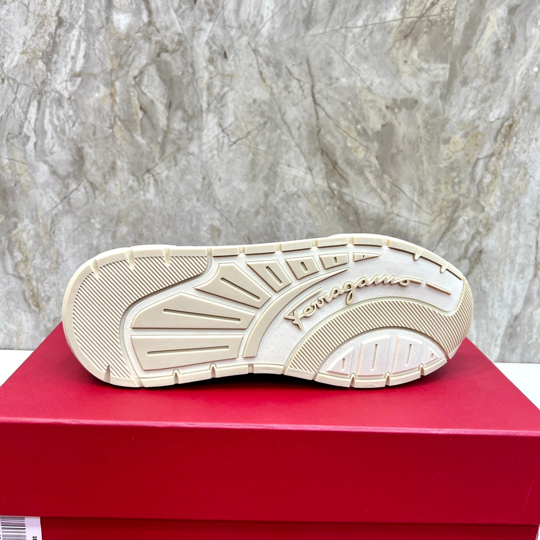 Ferragamo-049Shoes