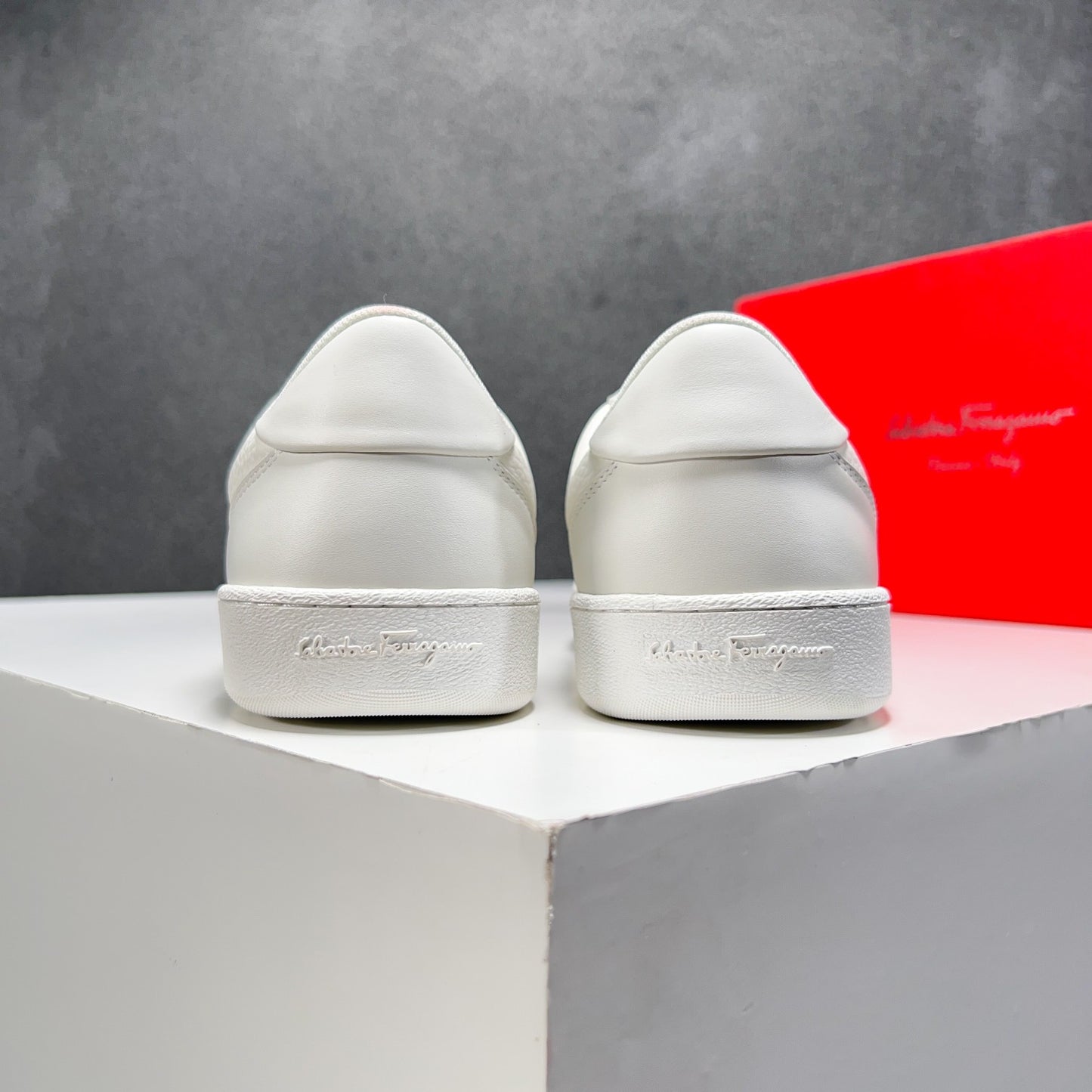 Ferragamo-066Shoes