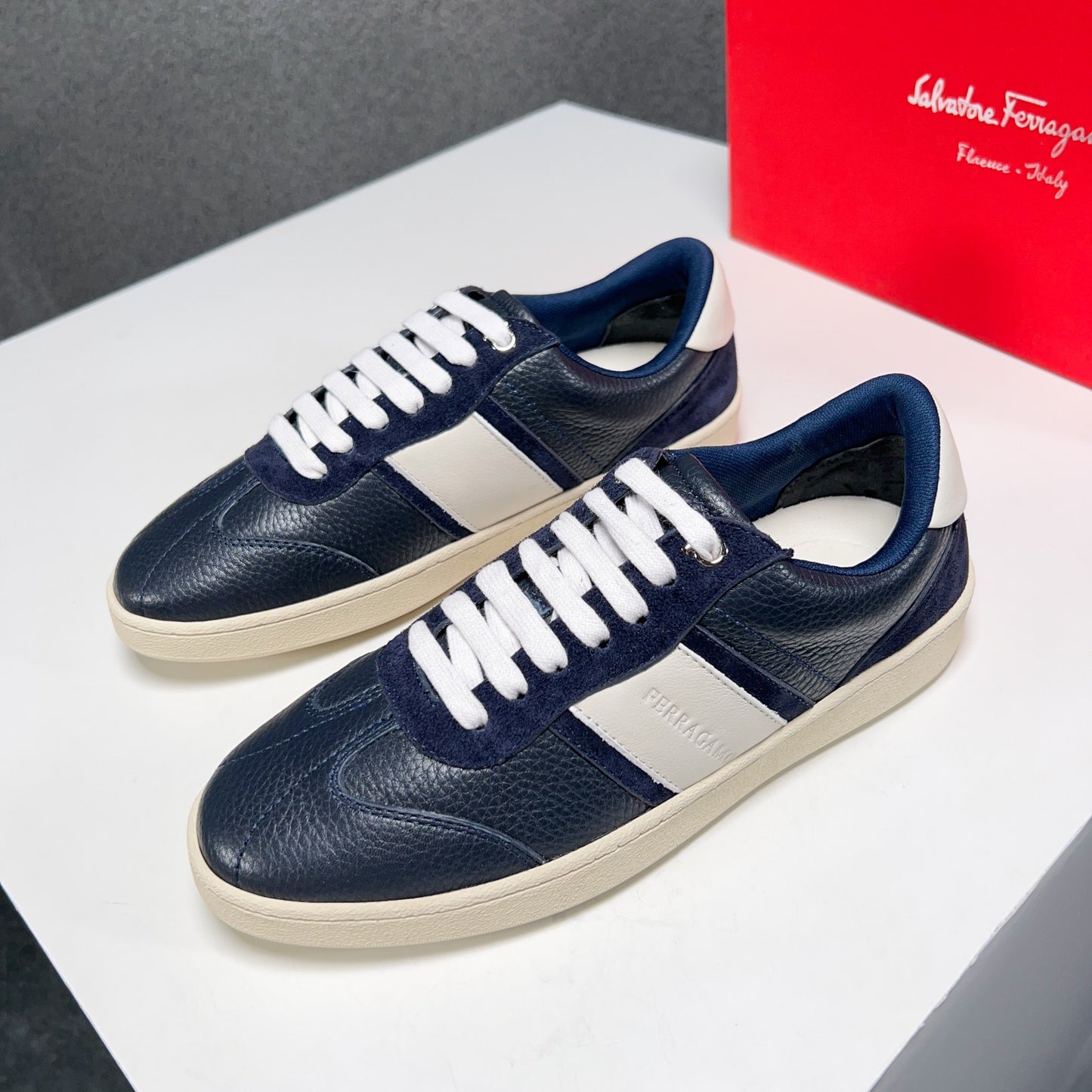 Ferragamo-068Shoes
