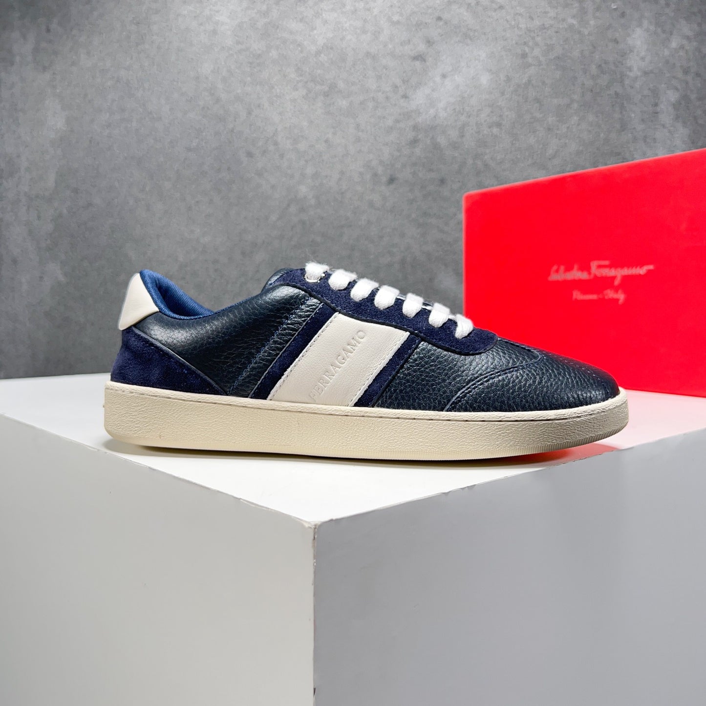 Ferragamo-068Shoes