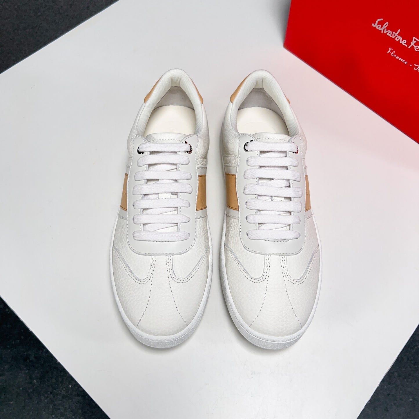 Ferragamo-070Shoes