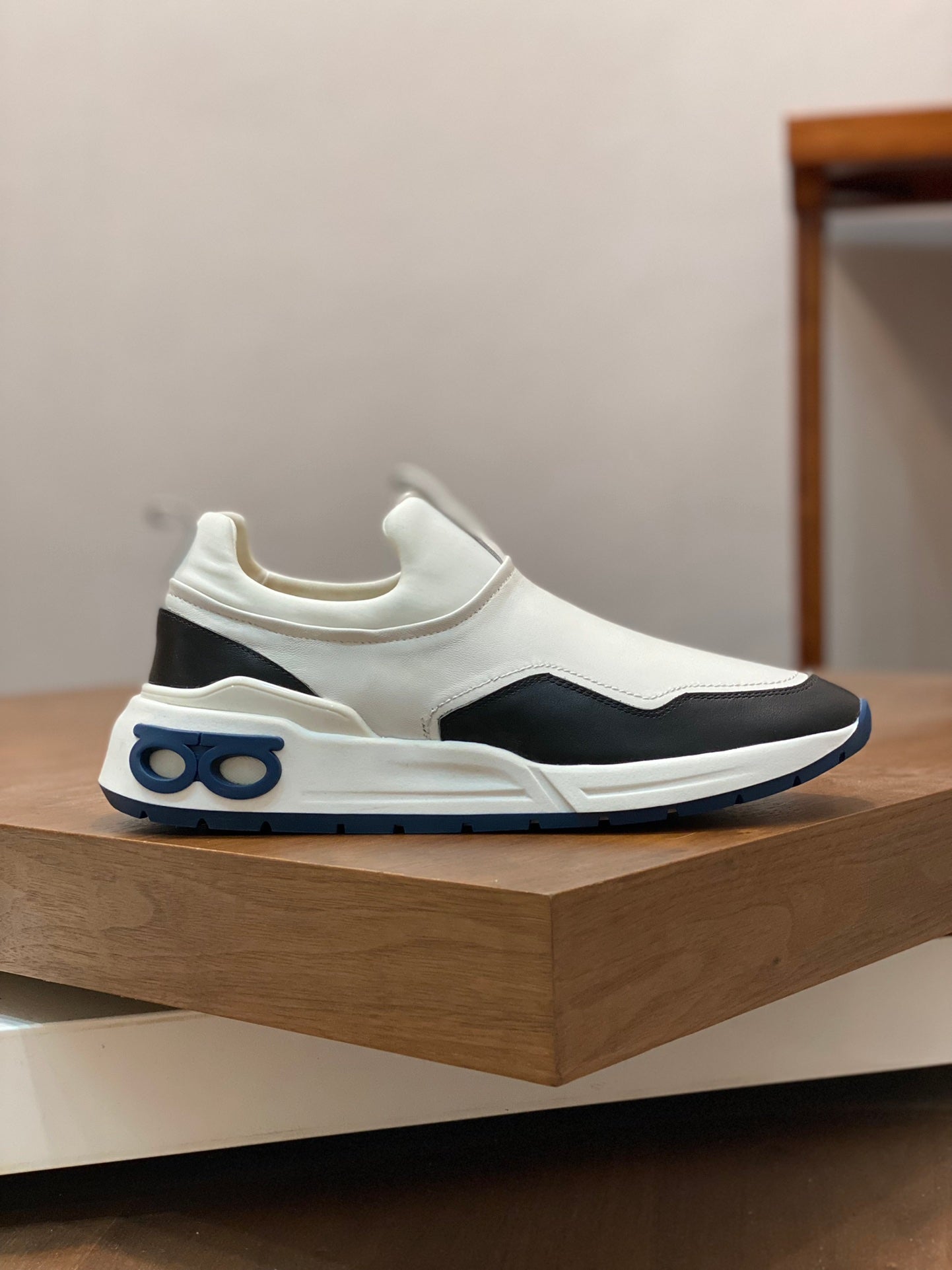 Ferragamo-081Shoes