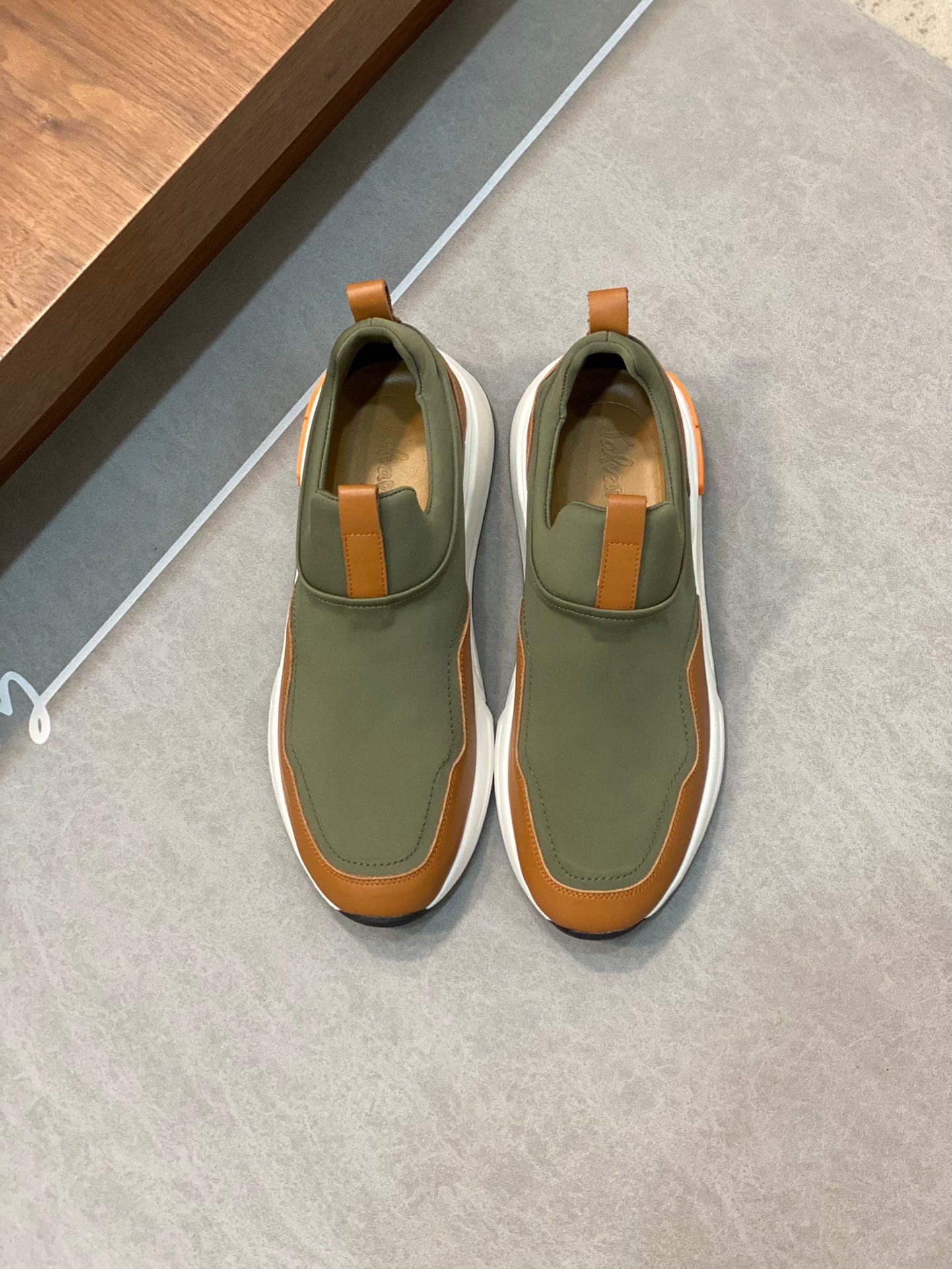 Ferragamo-082Shoes