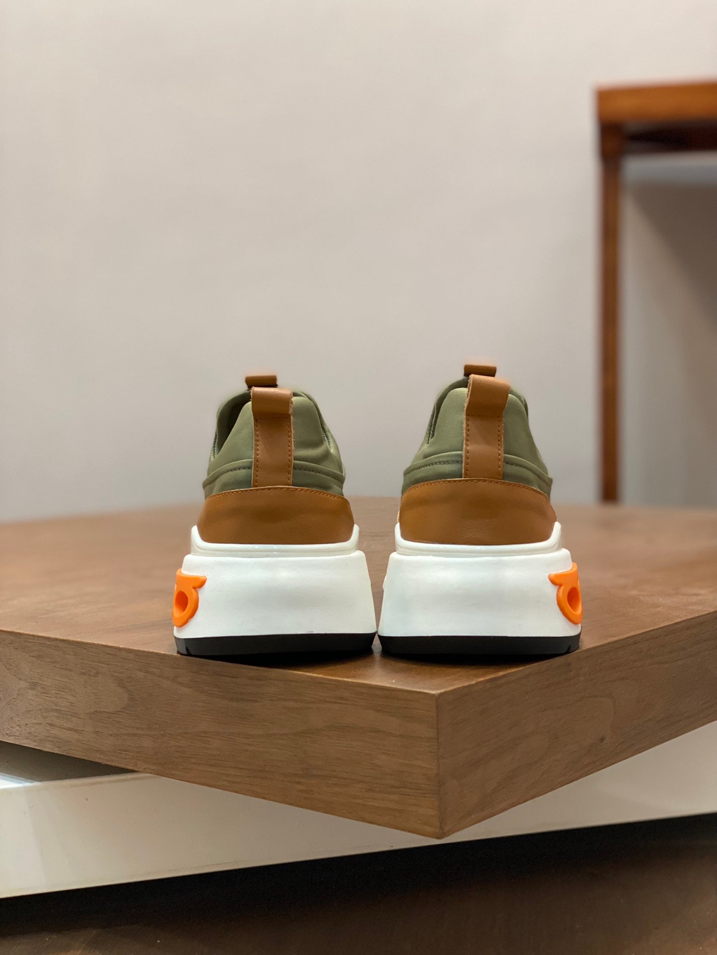 Ferragamo-082Shoes