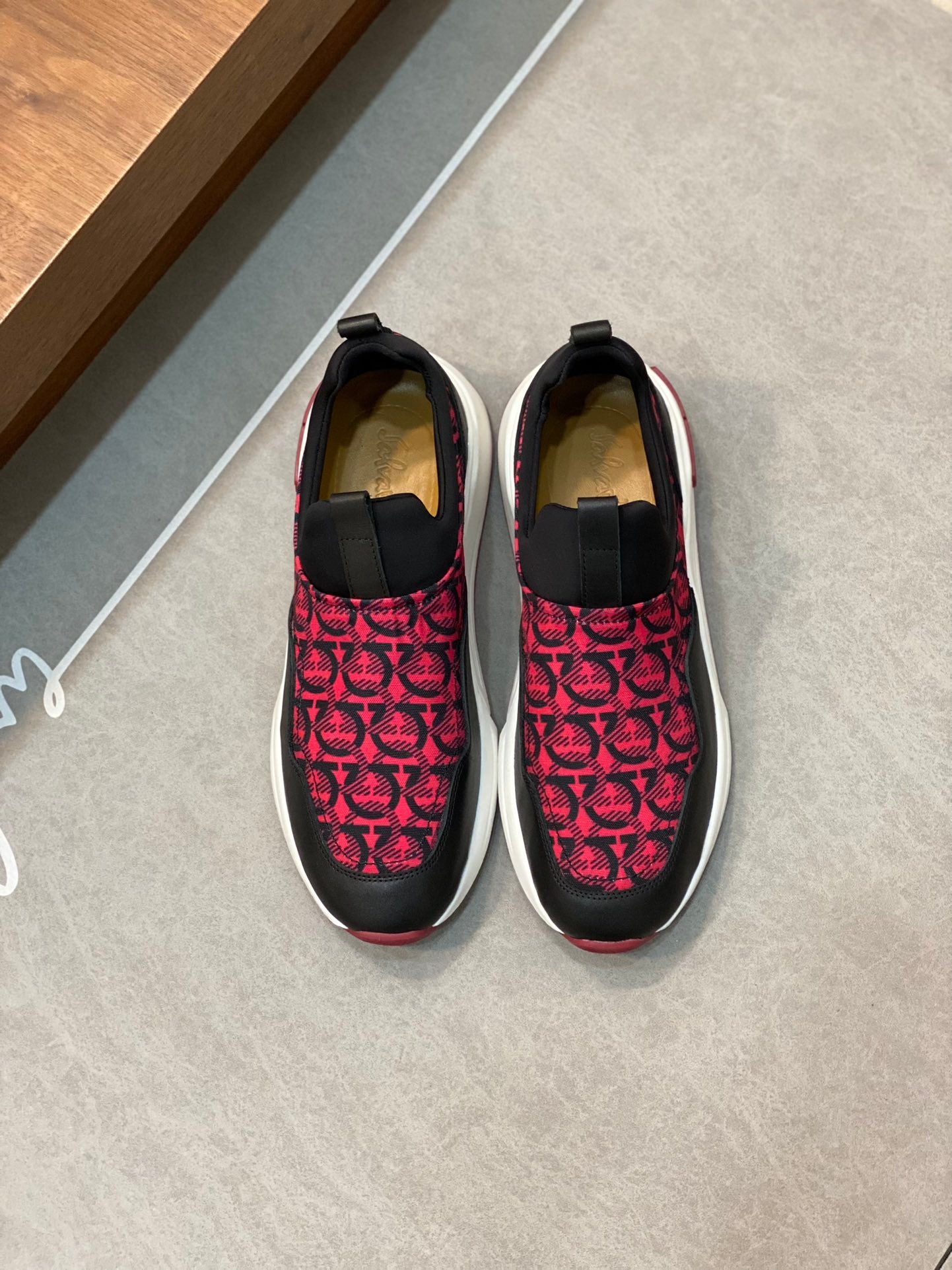 Ferragamo-083Shoes