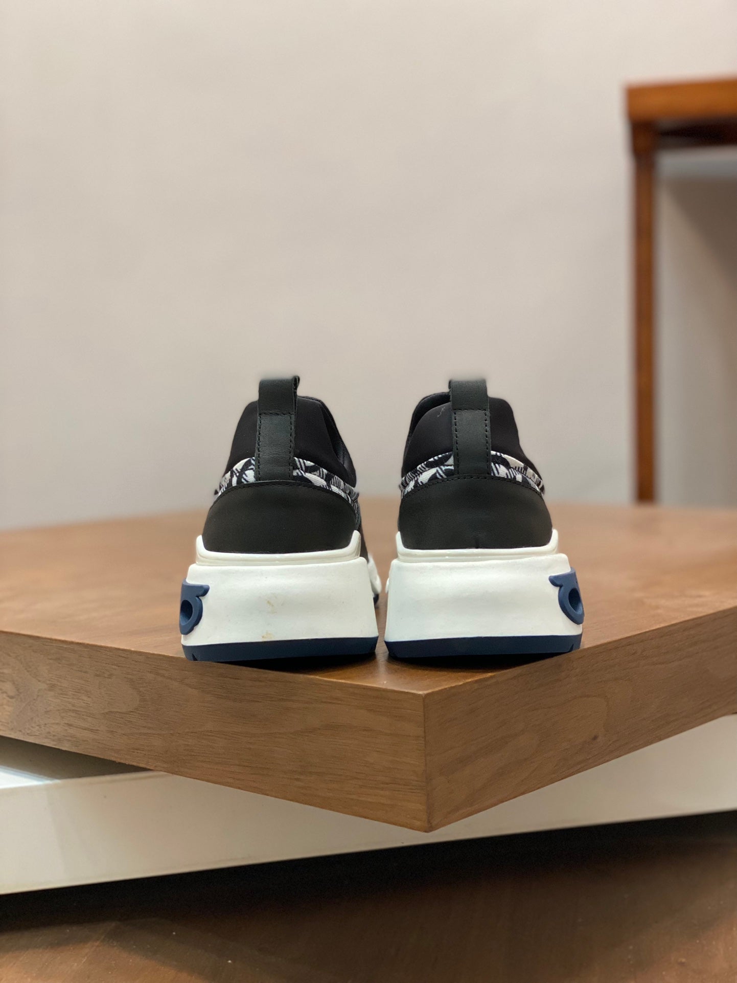 Ferragamo-084Shoes