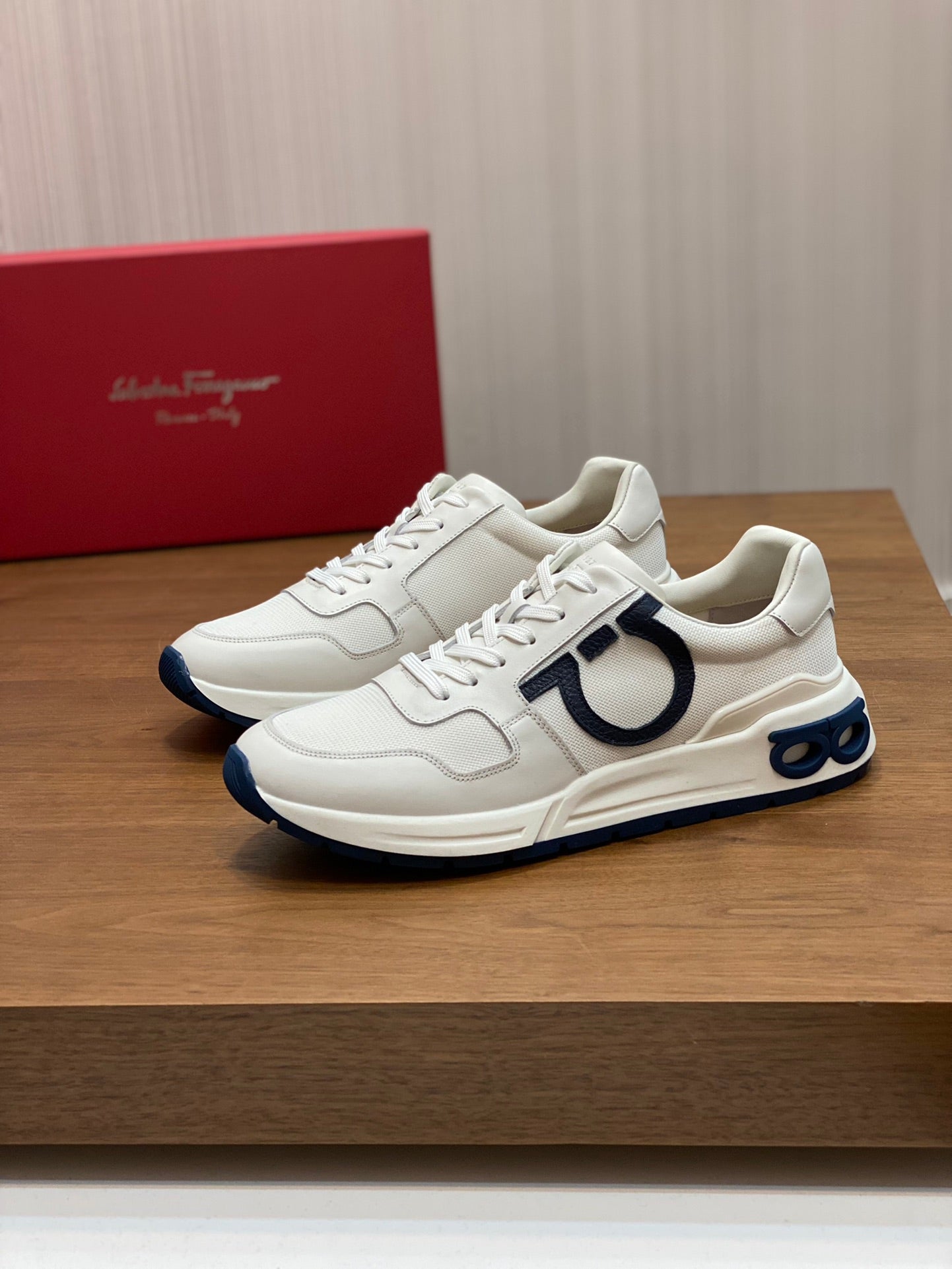 Ferragamo-099Shoes