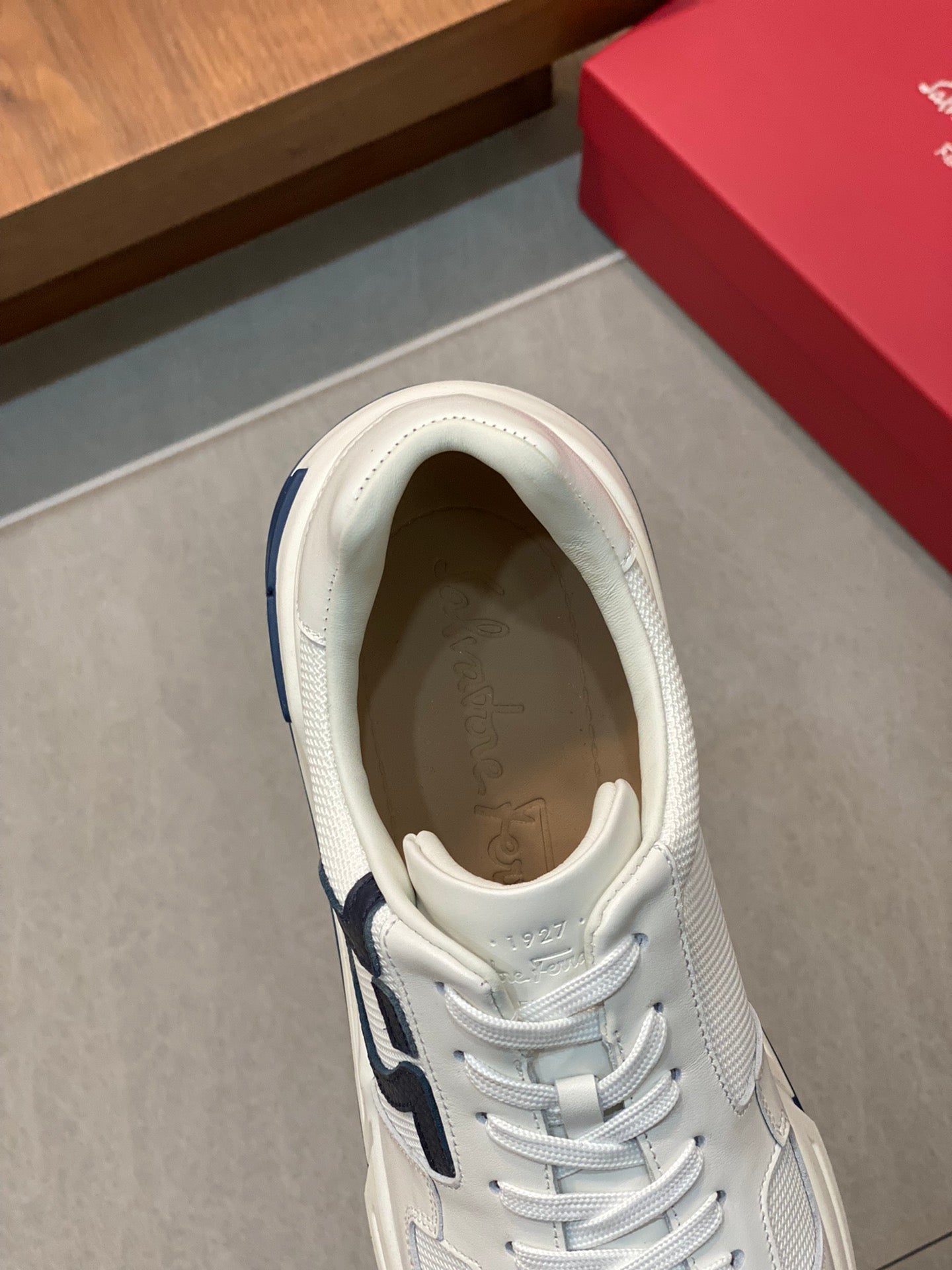 Ferragamo-099Shoes