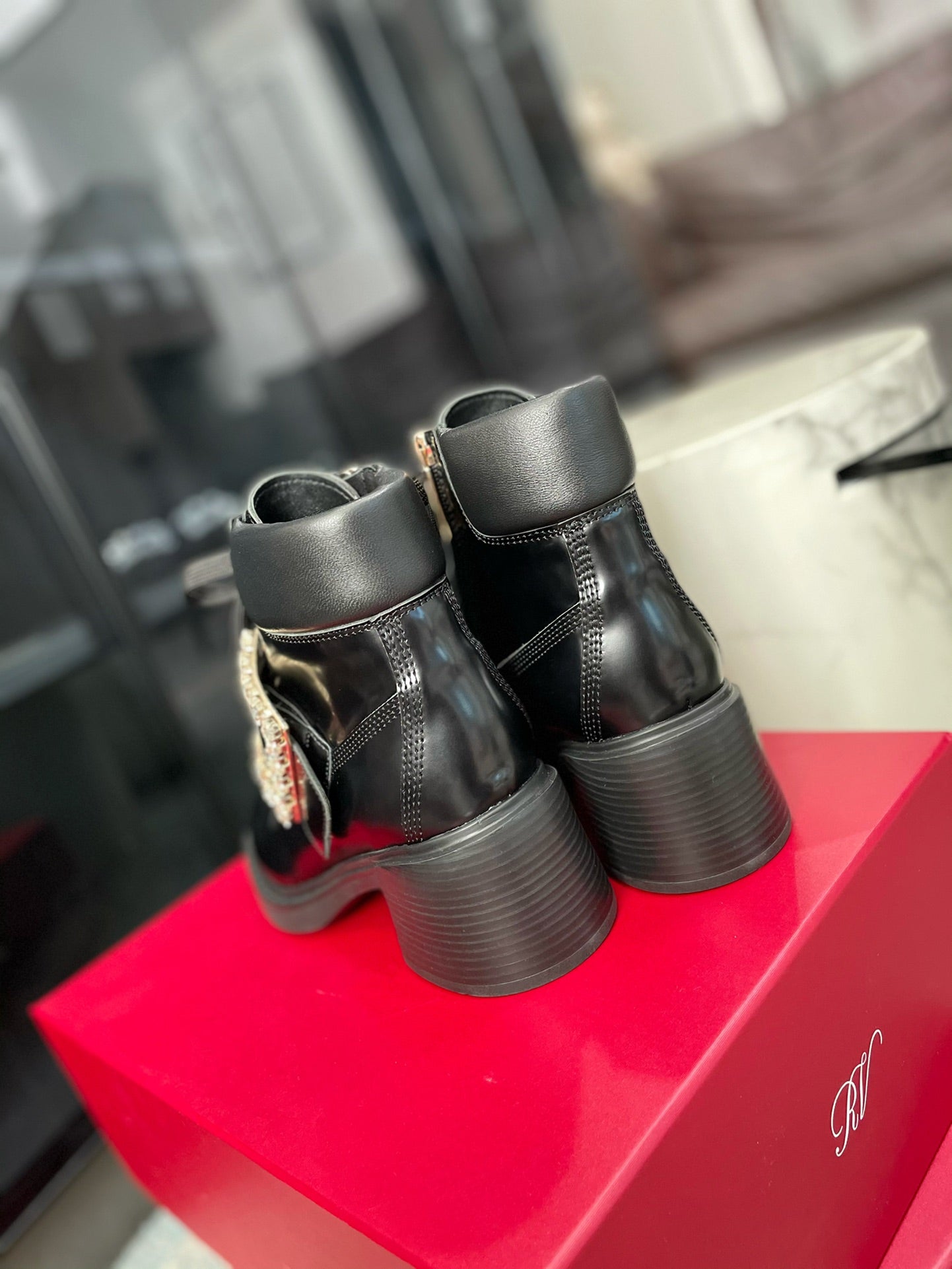 RV-003Shoes