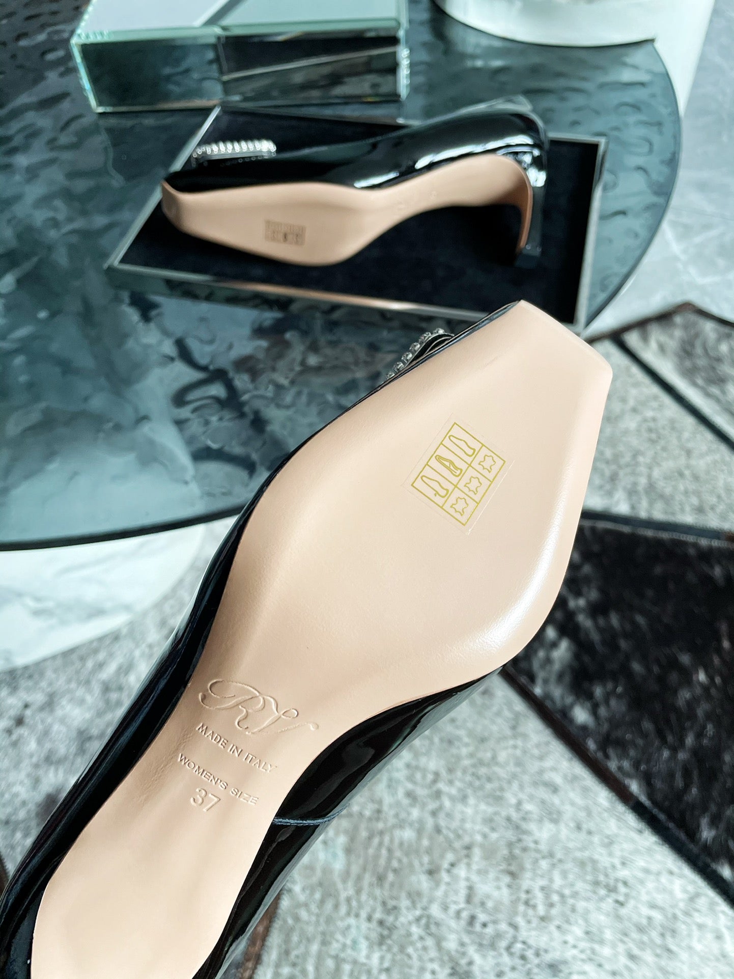 RV-012Shoes