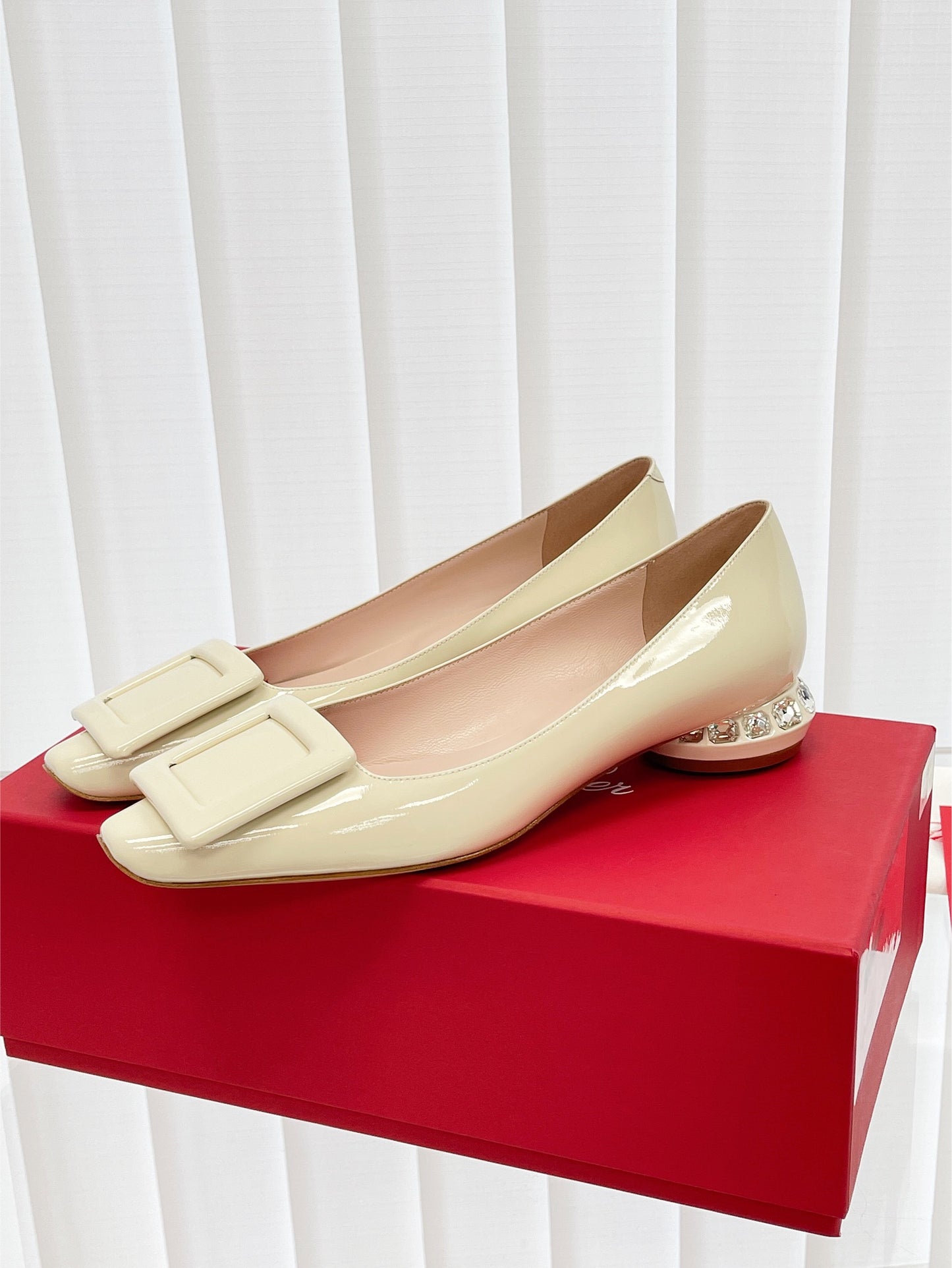 RV-041Shoes