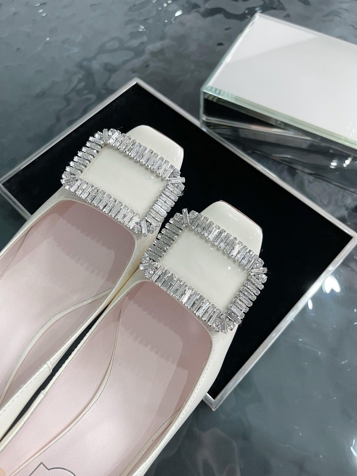 RV-075Shoes