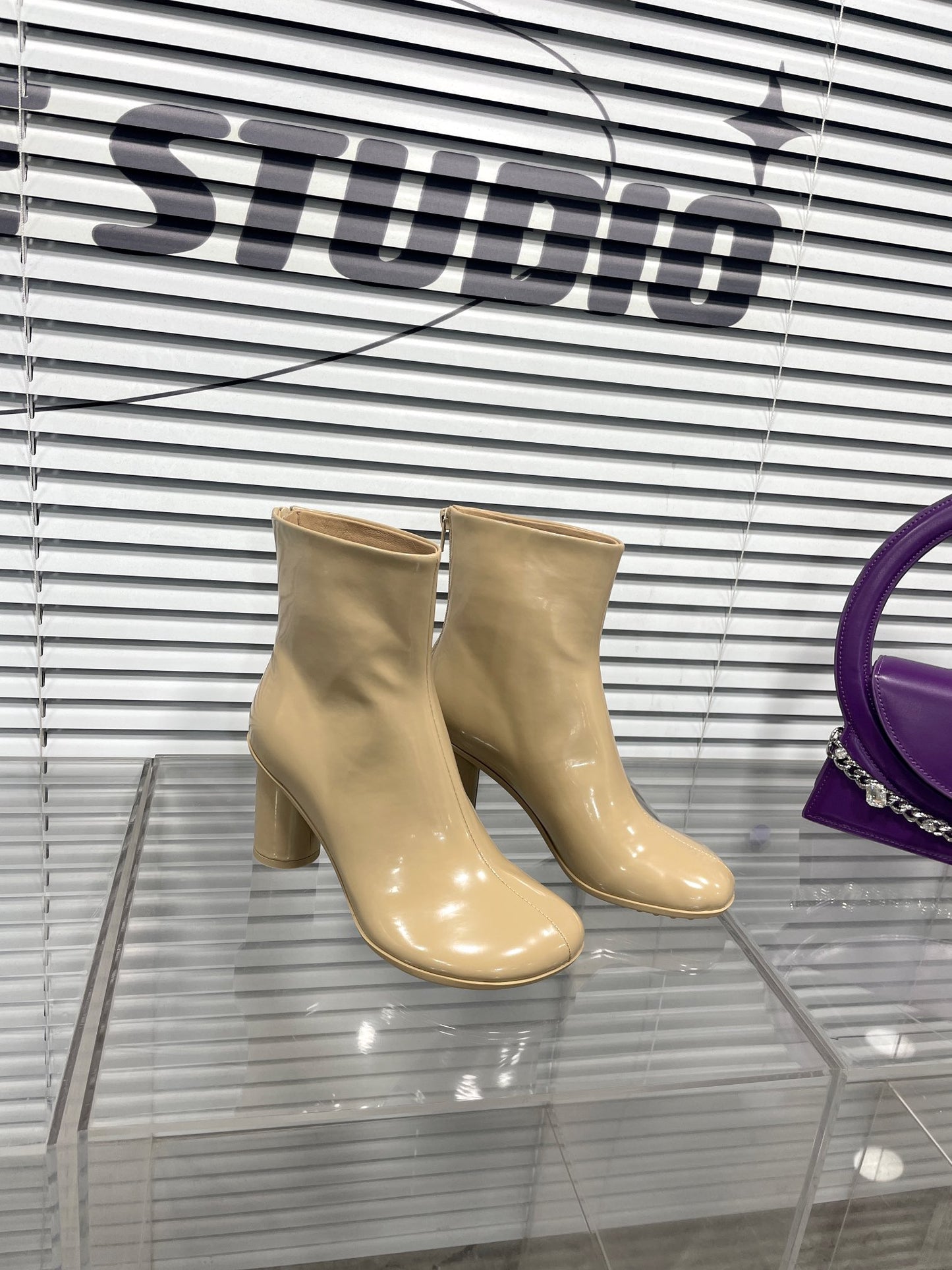 BV-008Shoes