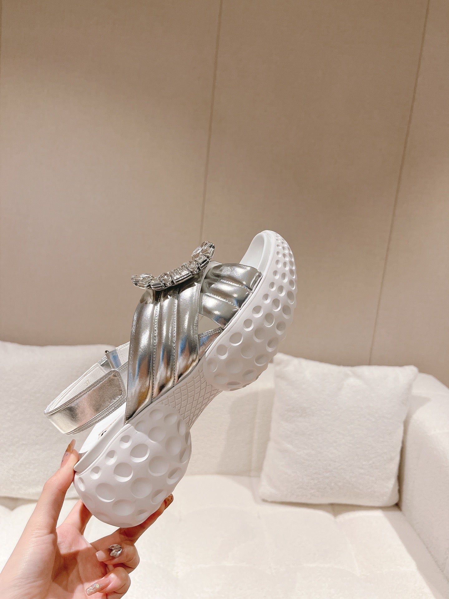 BV-010Shoes