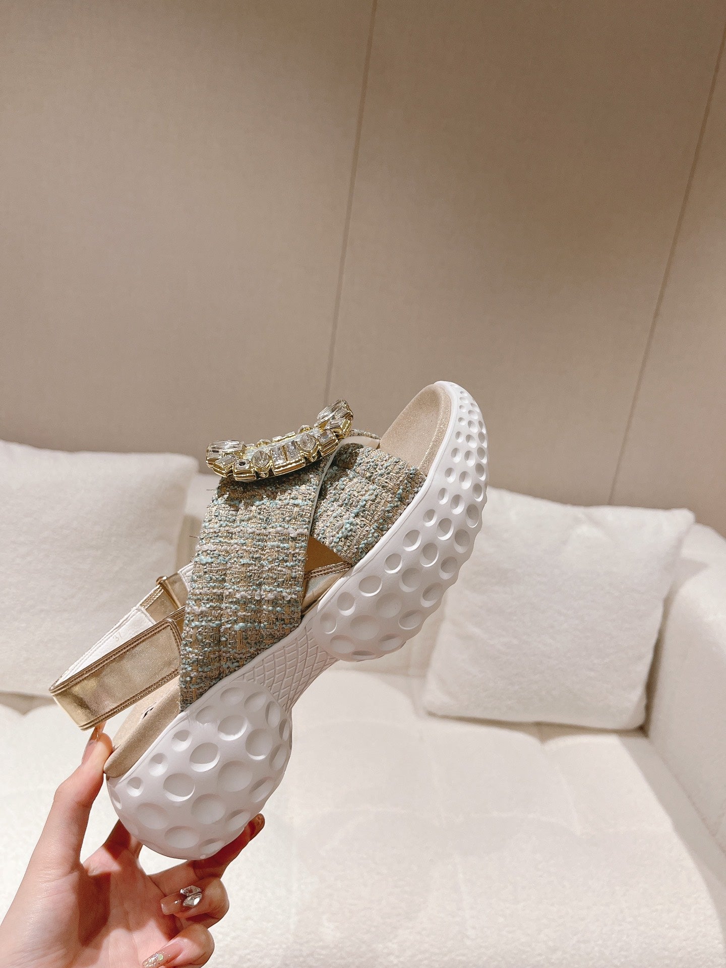 BV-011Shoes
