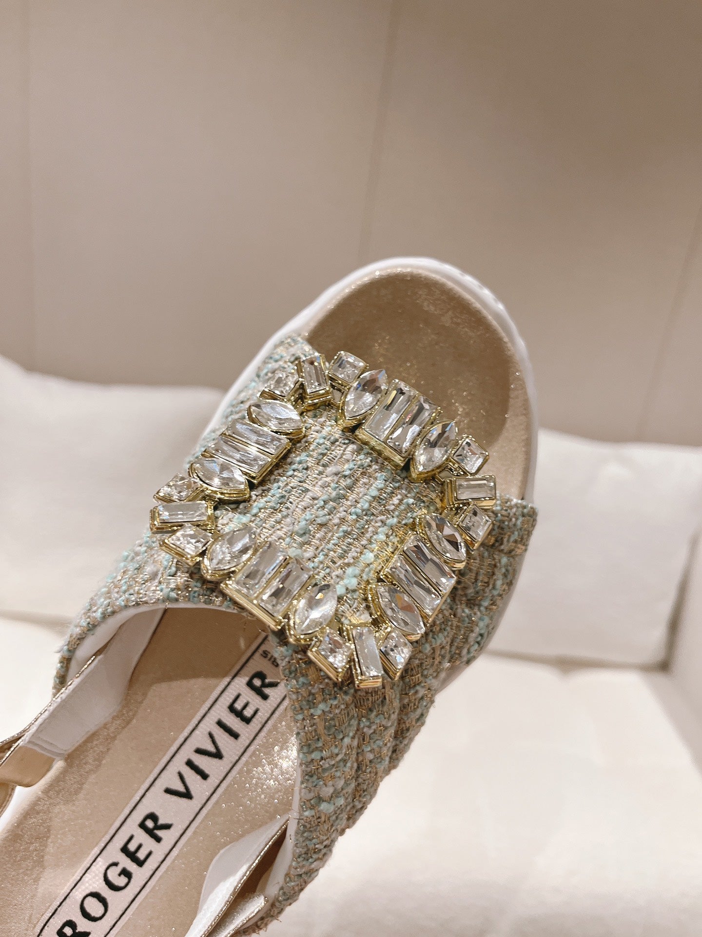 BV-011Shoes