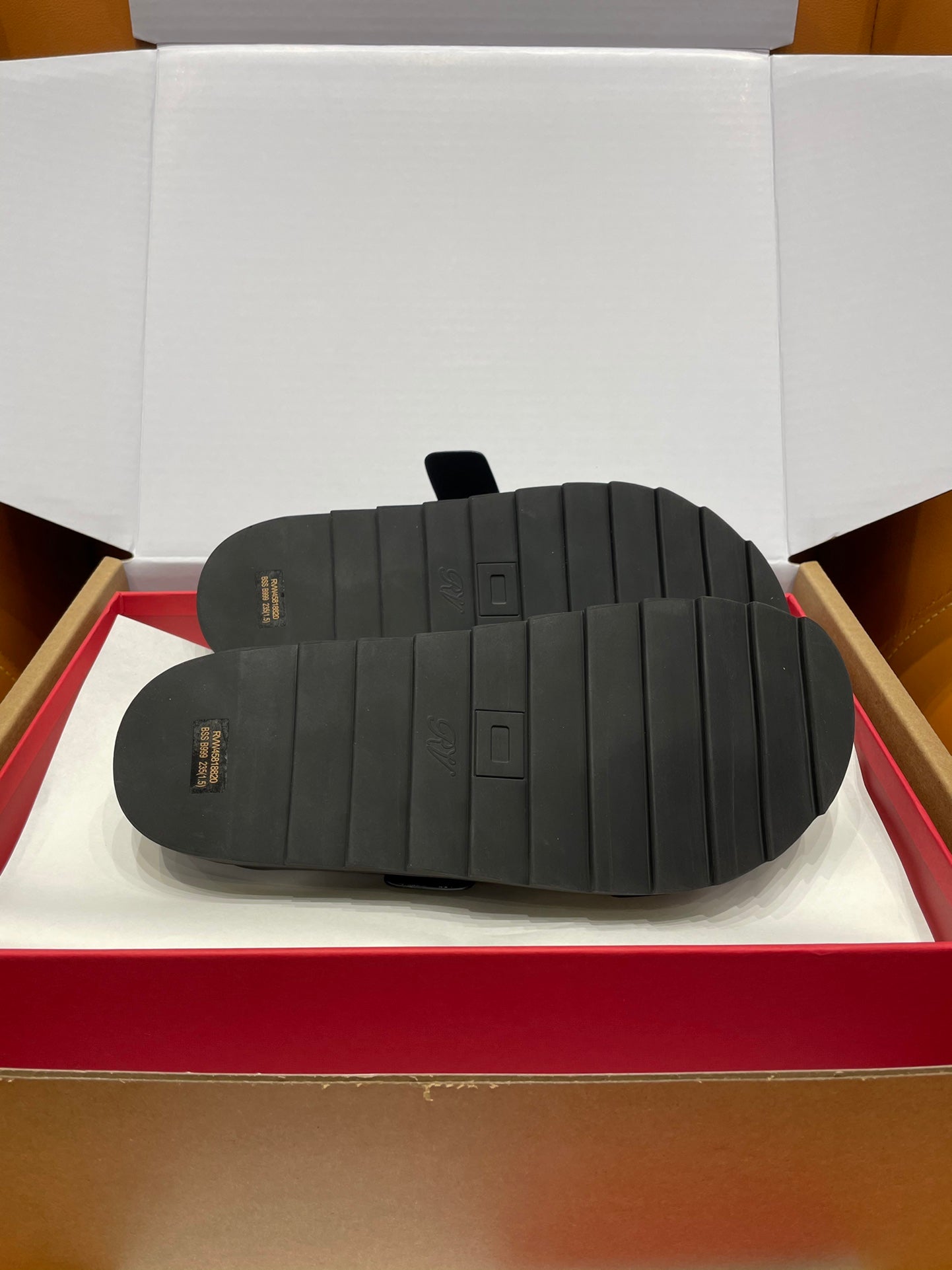 BV-042Shoes