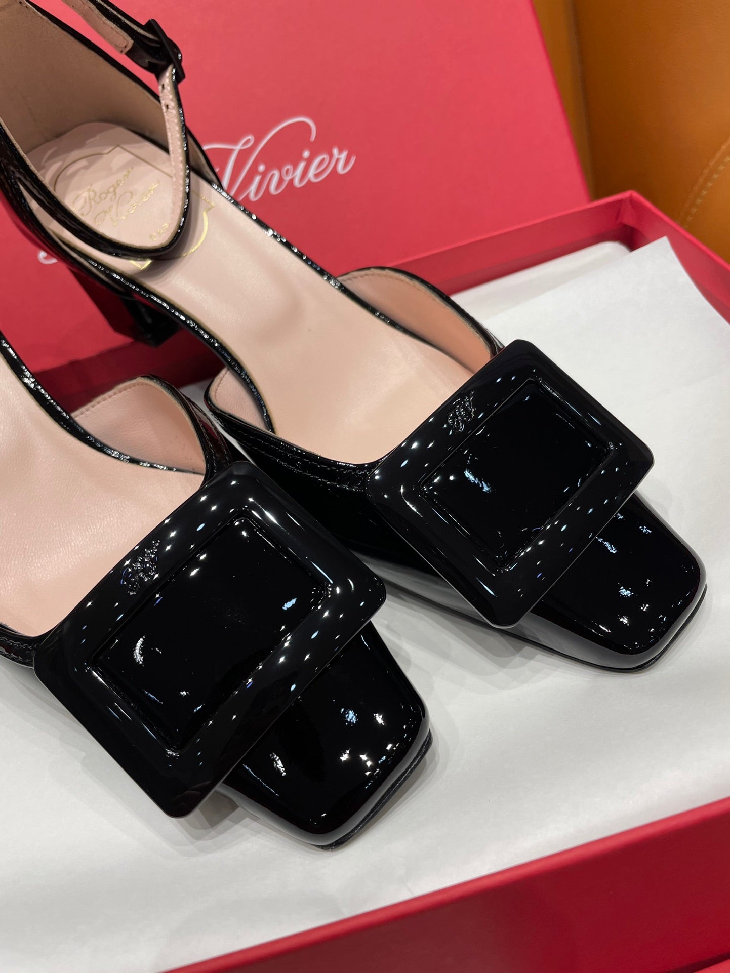 BV-043Shoes