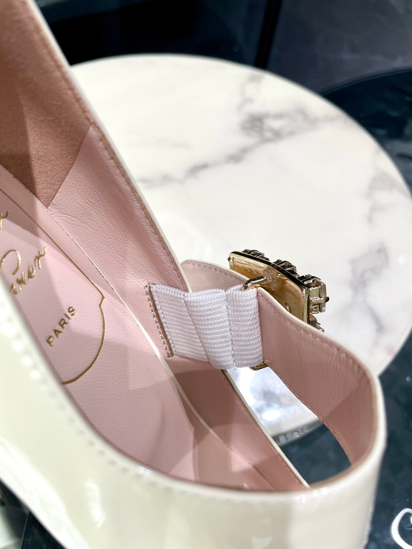 BV-047Shoes