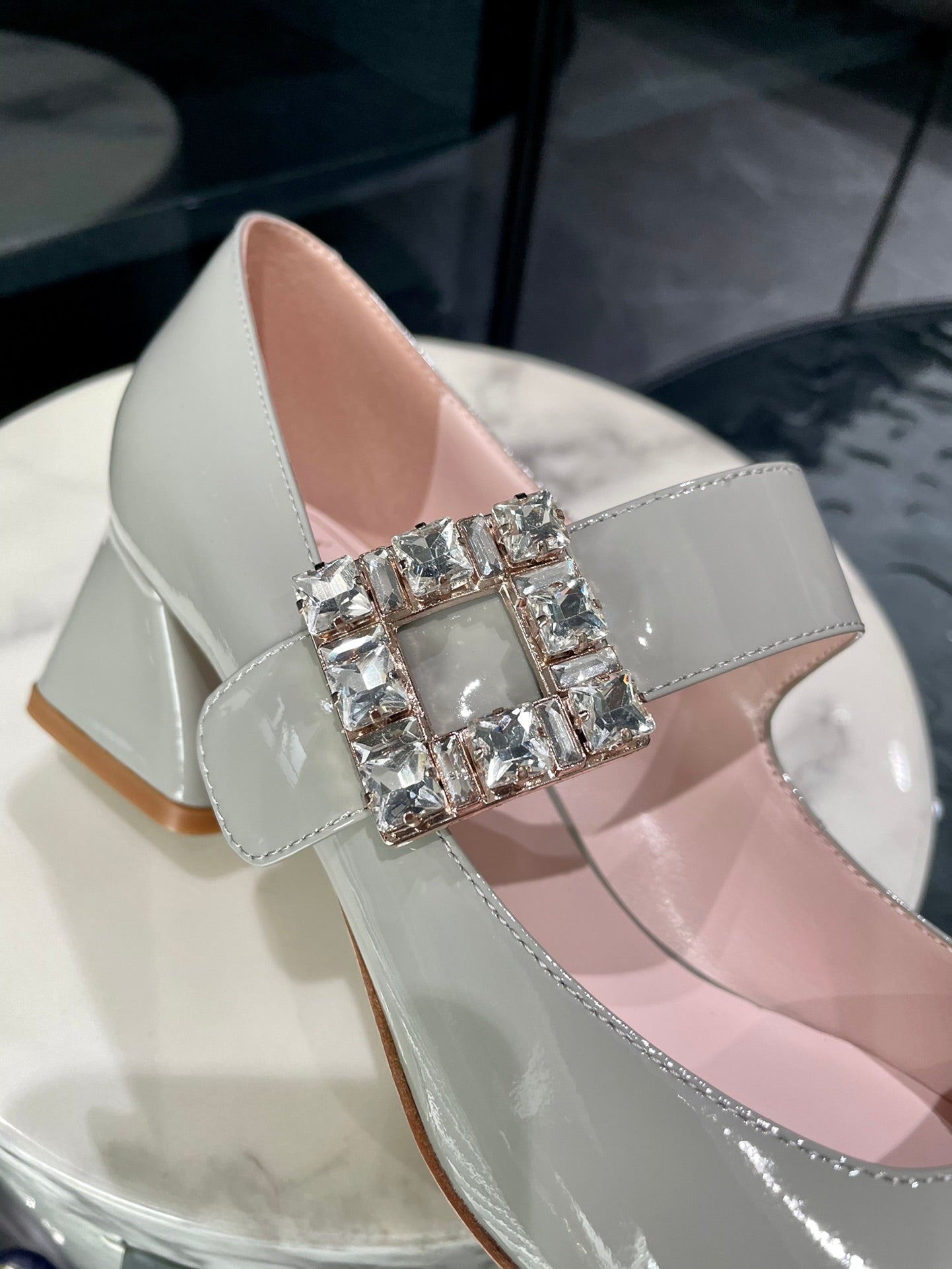 BV-049Shoes