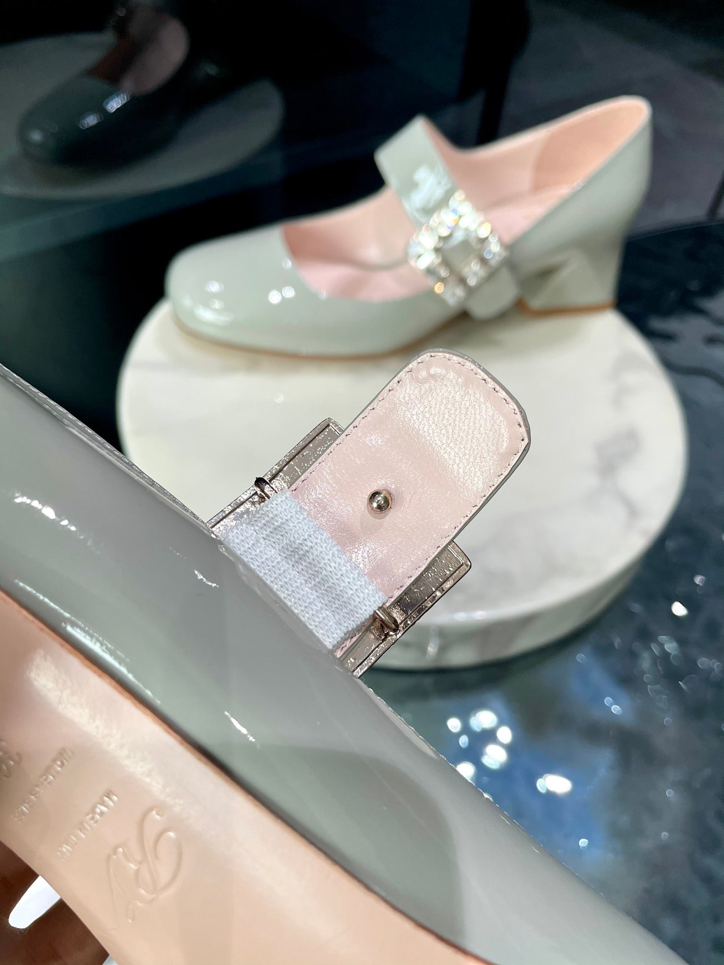 BV-049Shoes